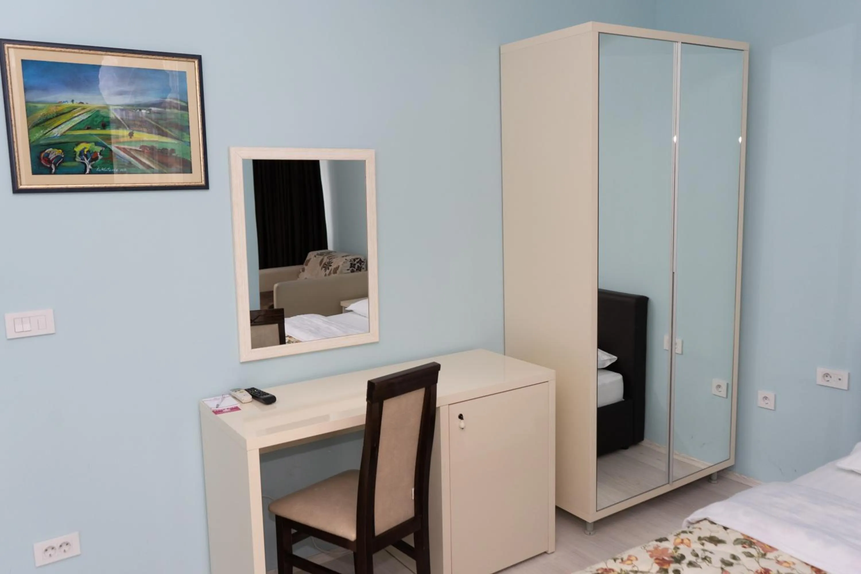 Coffee/tea facilities, Bed in Garni Hotel Lotos