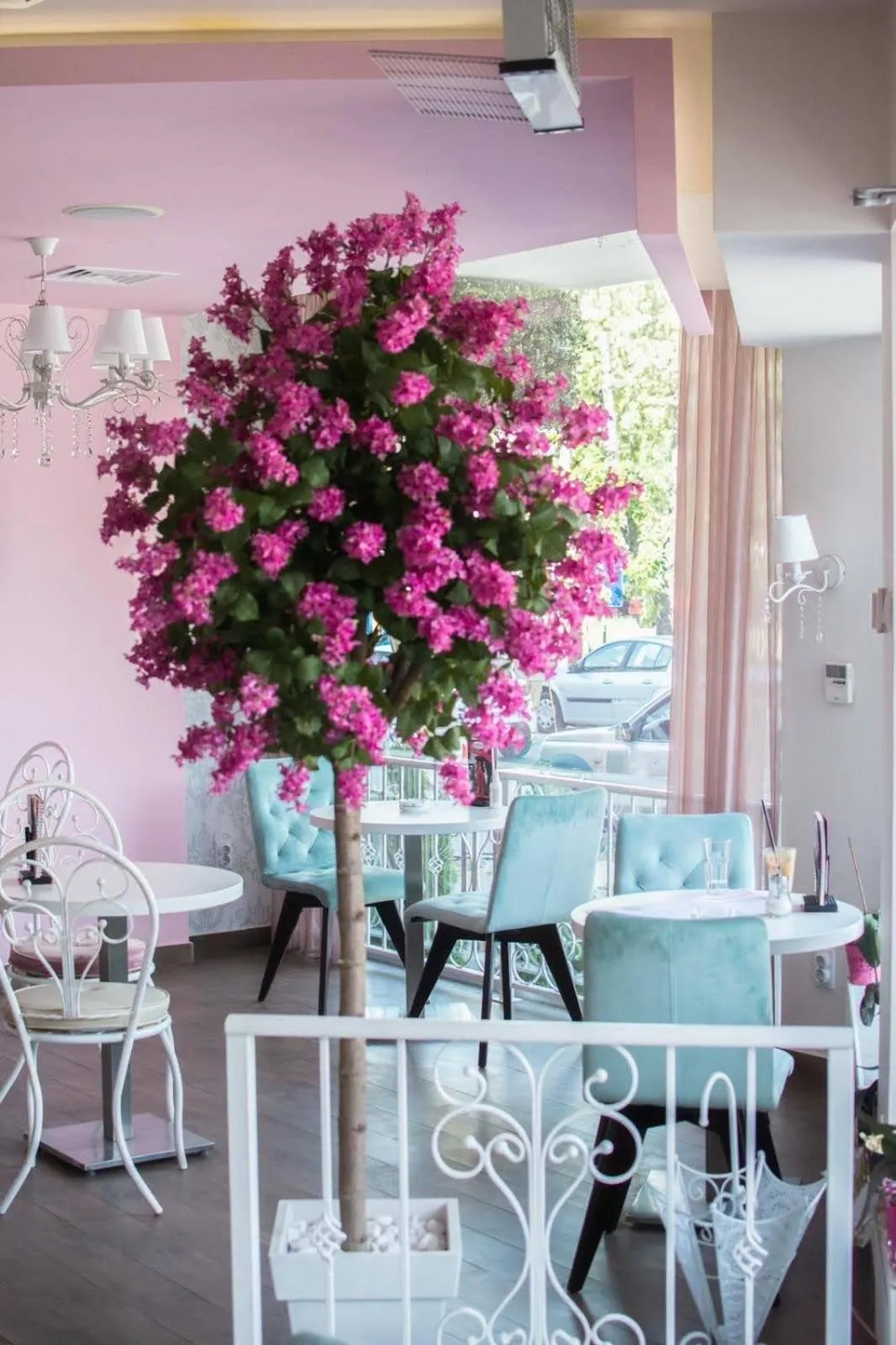 Restaurant/places to eat in Garni Hotel Lotos