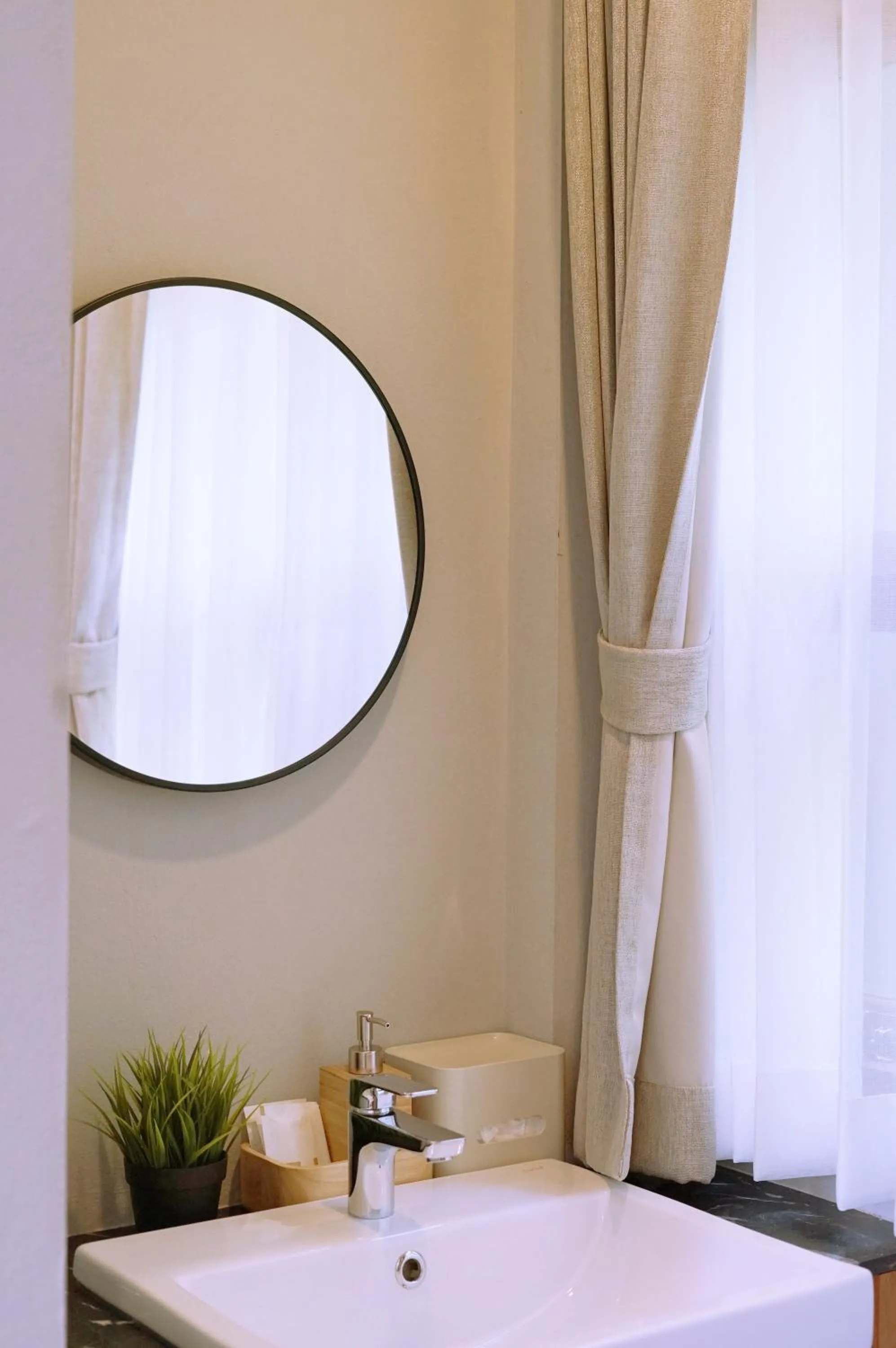 Bathroom, Bed in Yellow Pillow village