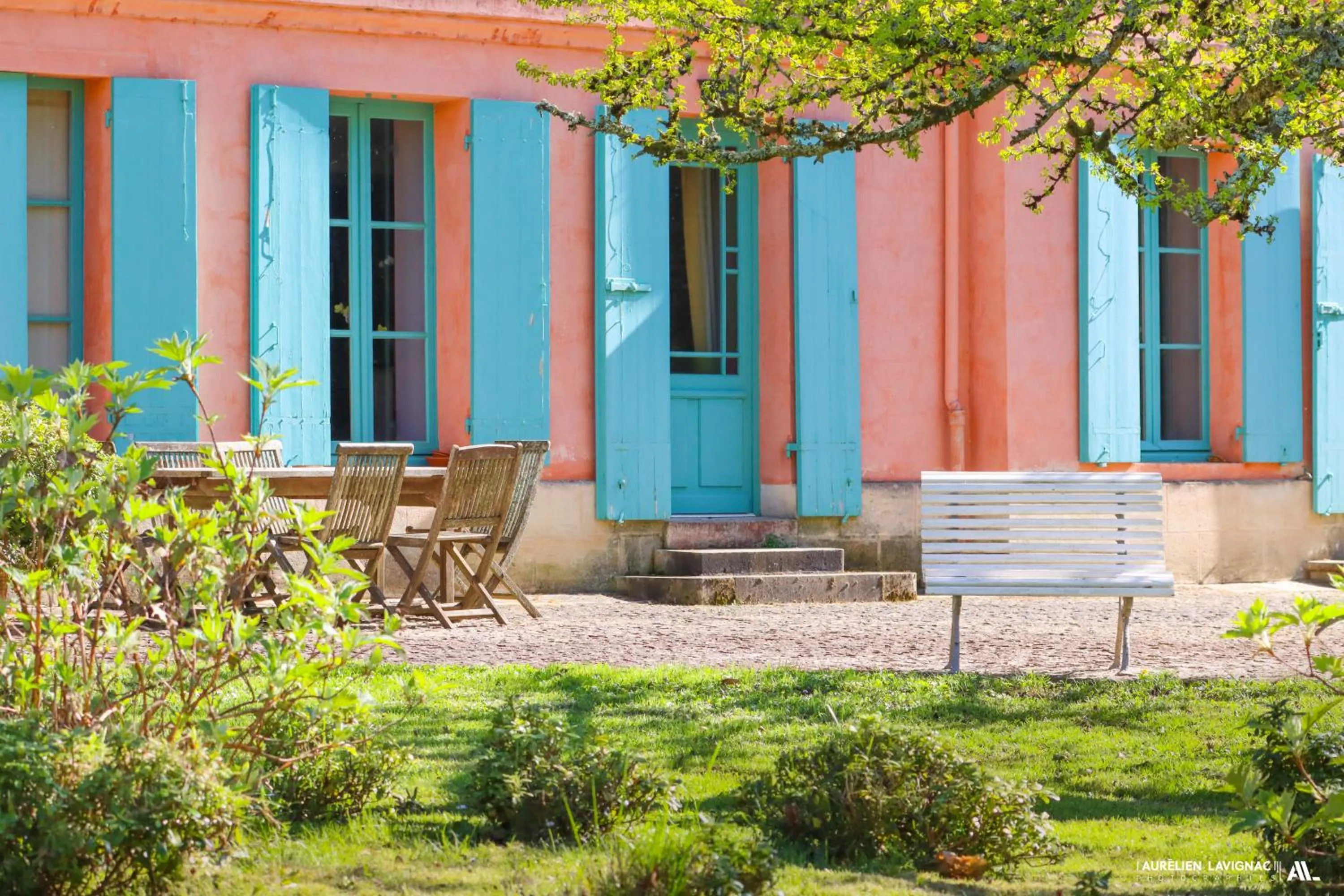Property building in Chateau Pont Saint-Martin