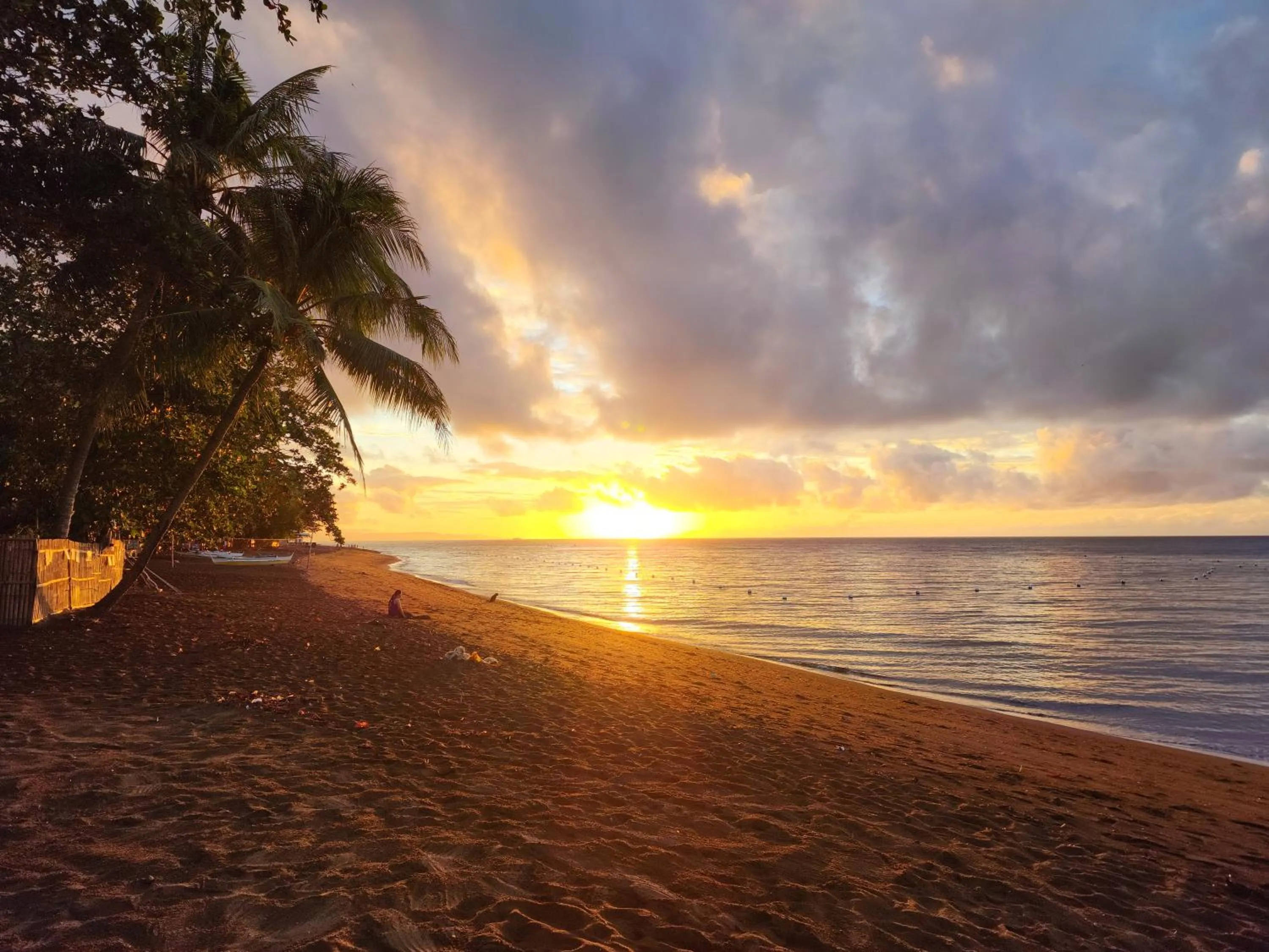 AivyMaes Divers Resort