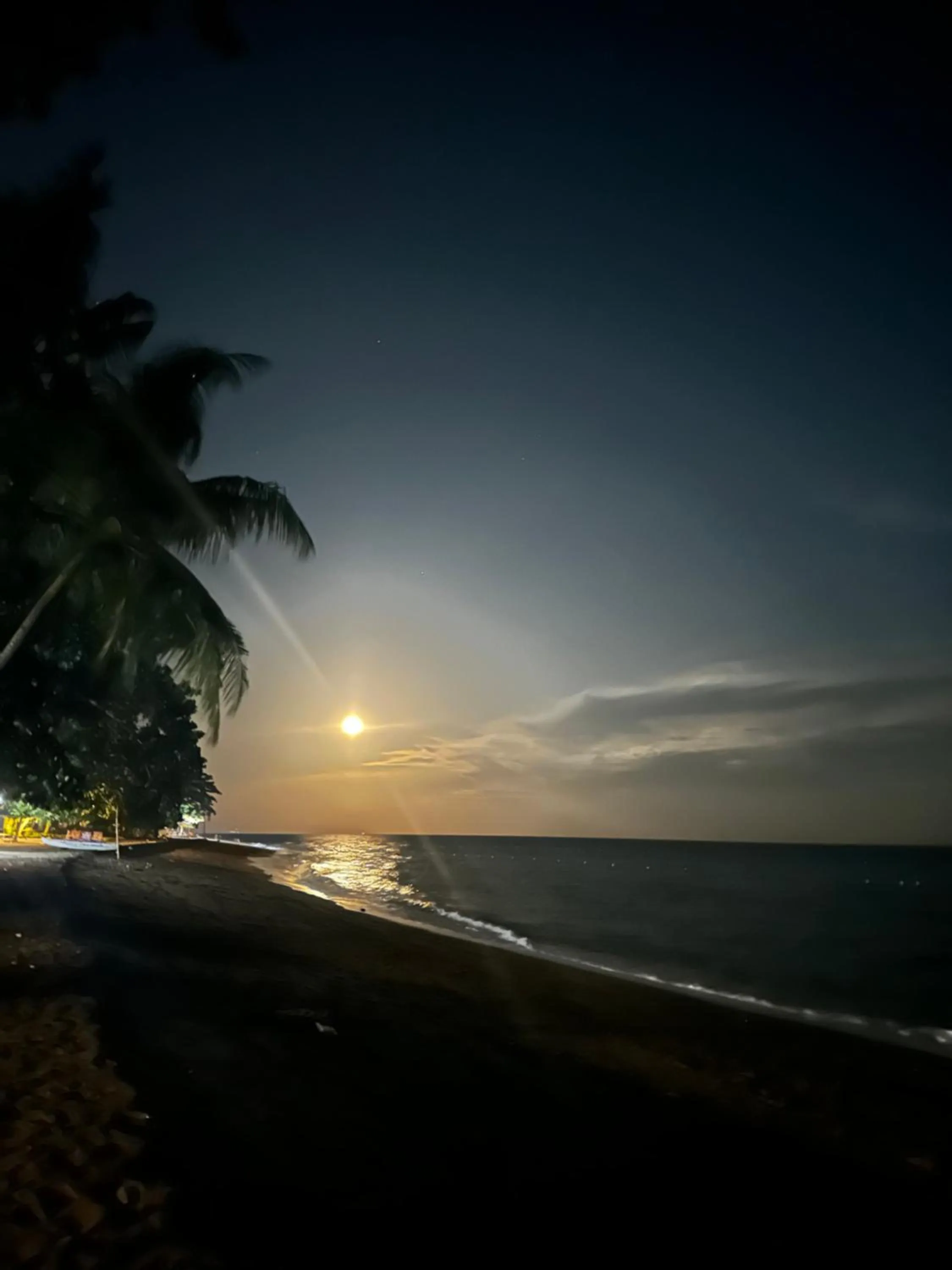 AivyMaes Divers Resort