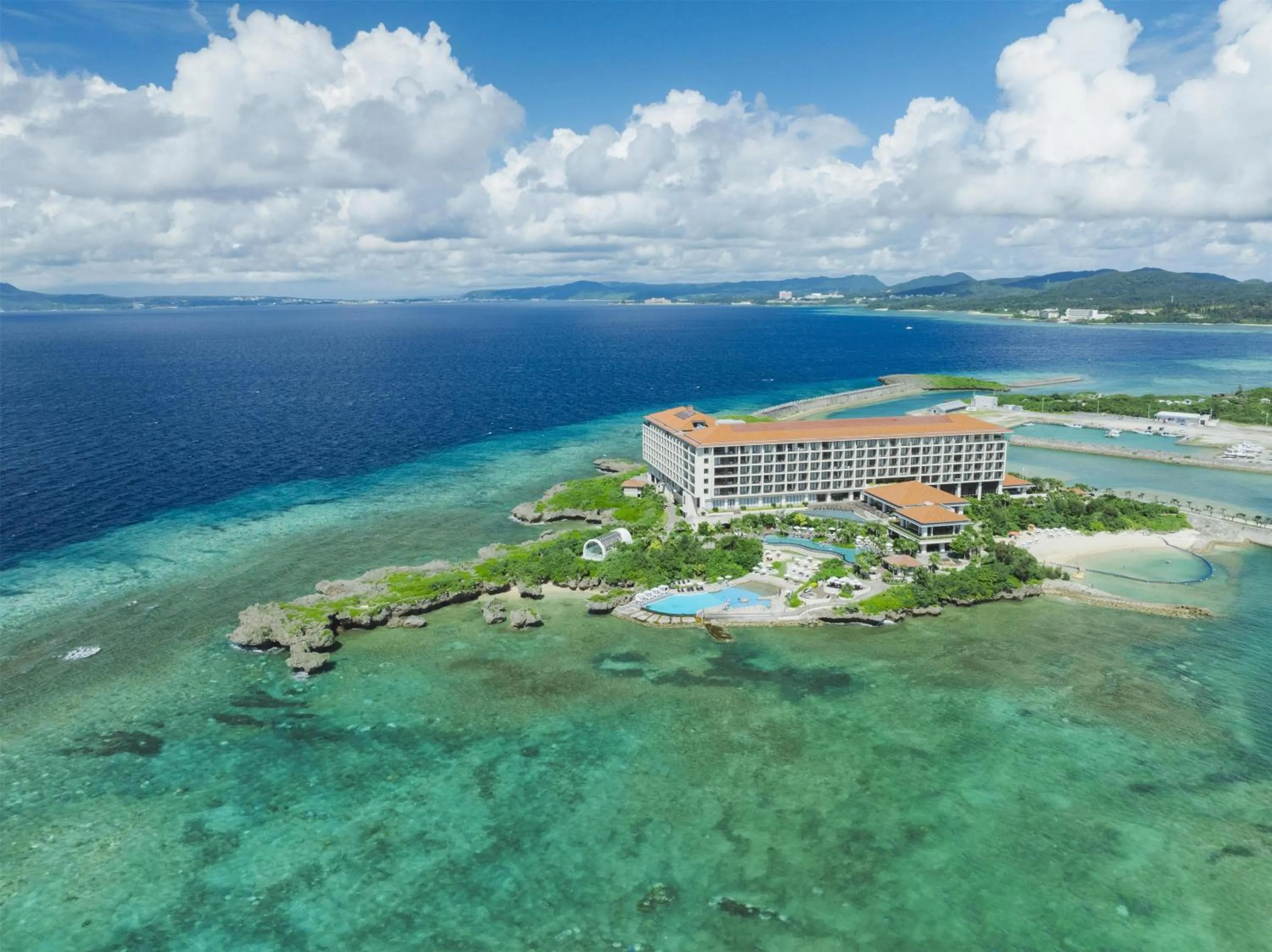 Property building in Hyatt Regency Seragaki Island Okinawa