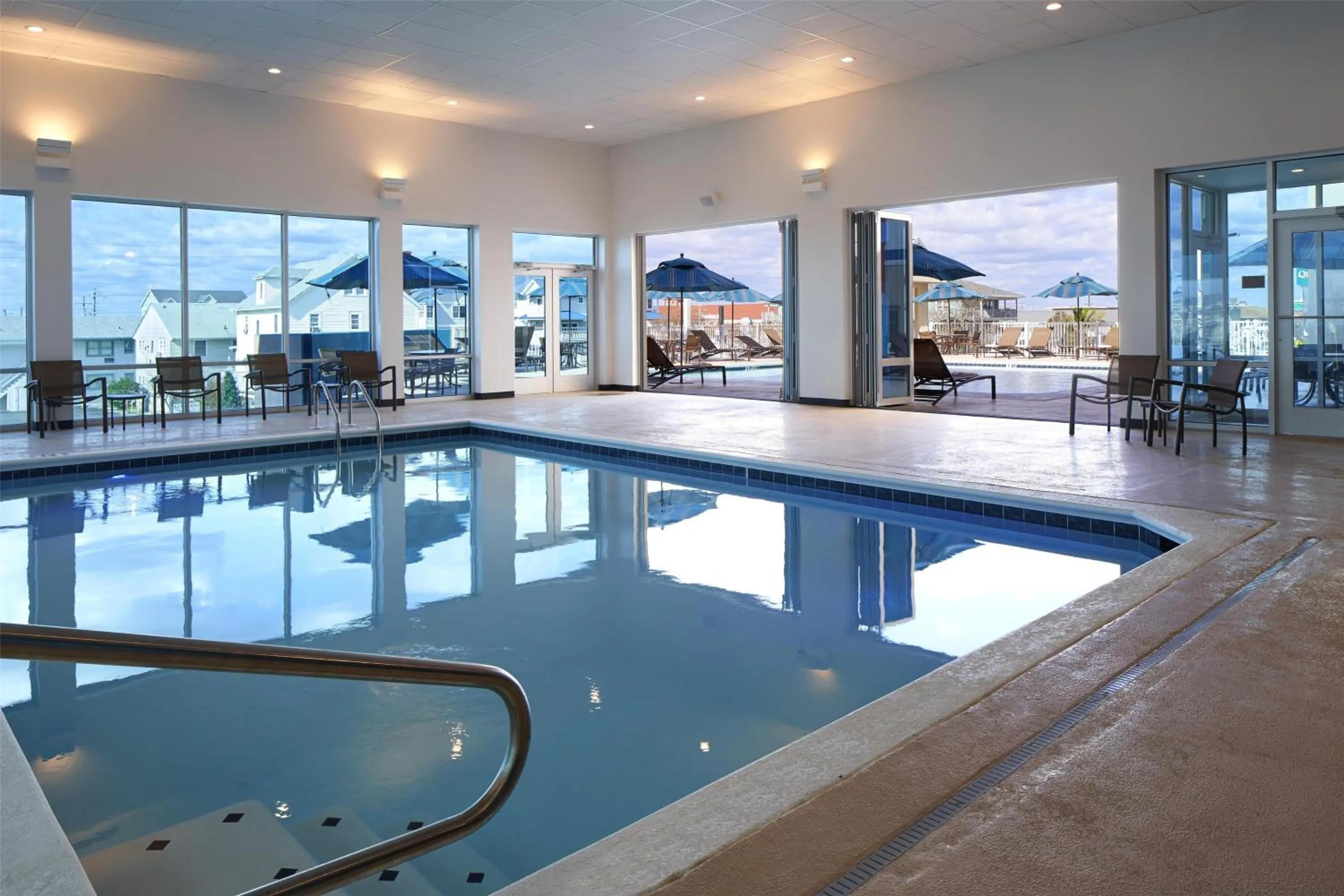 Swimming pool in Hyatt Place Ocean City Oceanfront