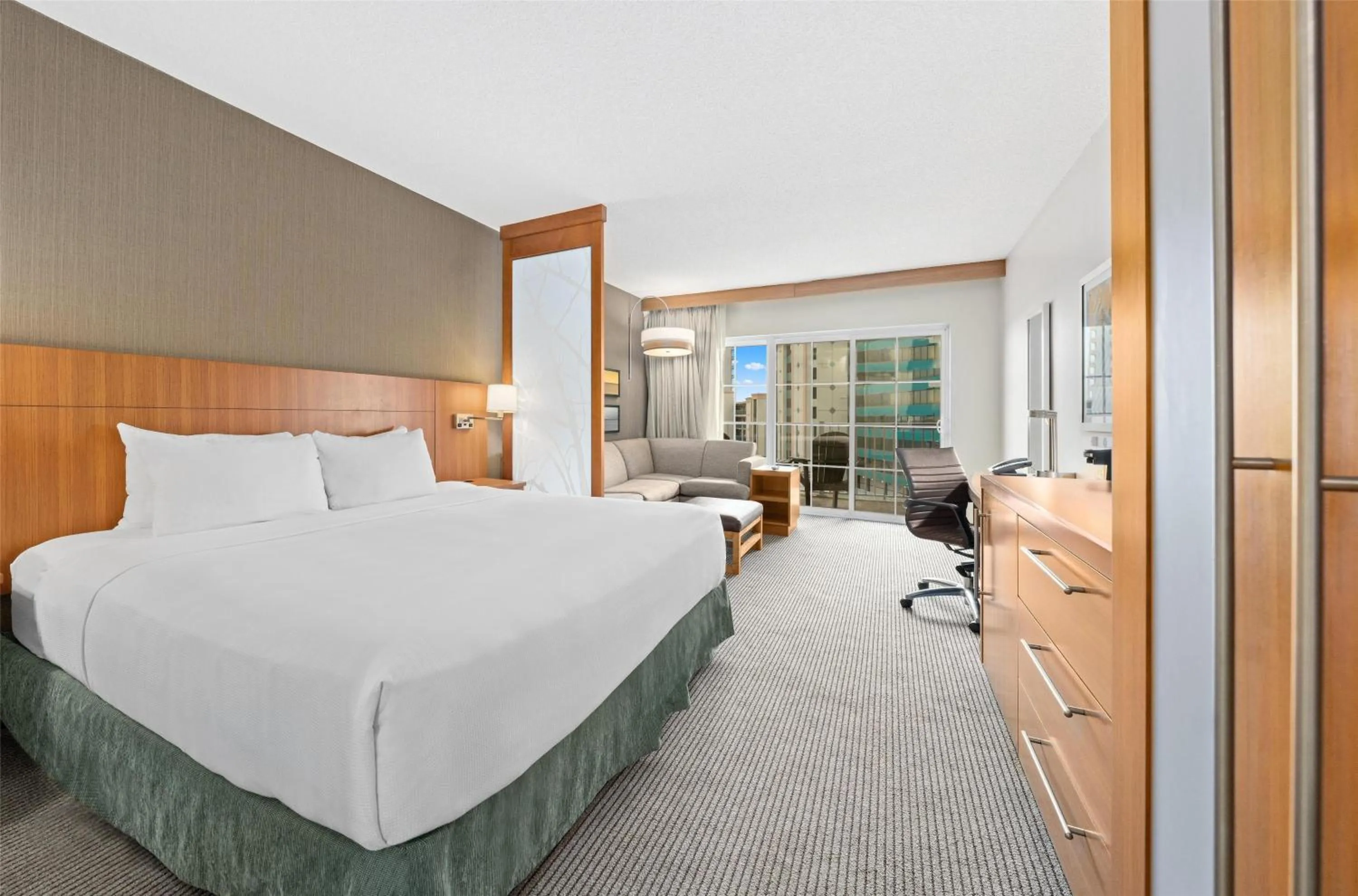 Bedroom, Bed in Hyatt Place Ocean City Oceanfront