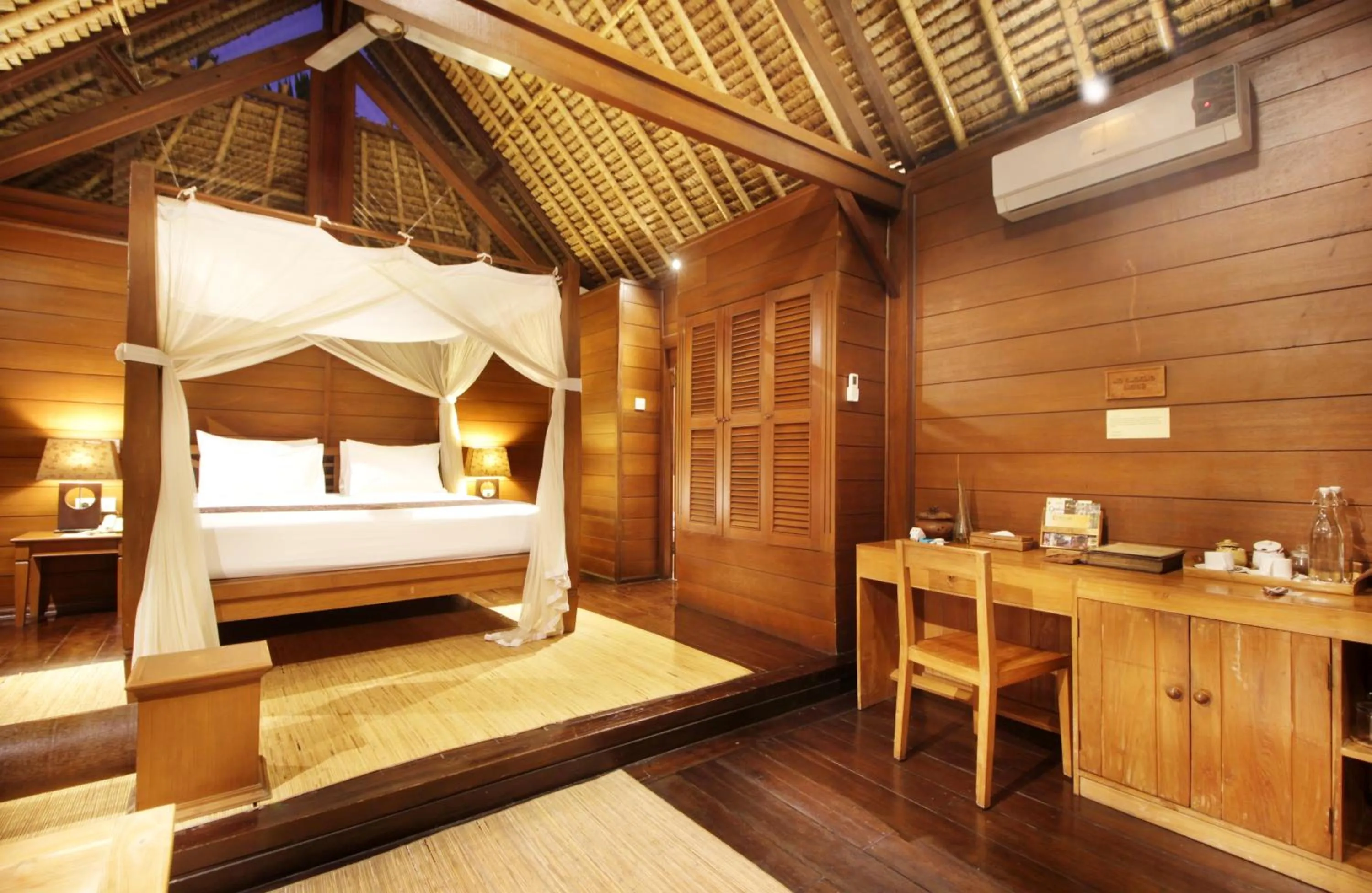 Photo of the whole room, Bed in Tegal Sari Accommodation Ubud