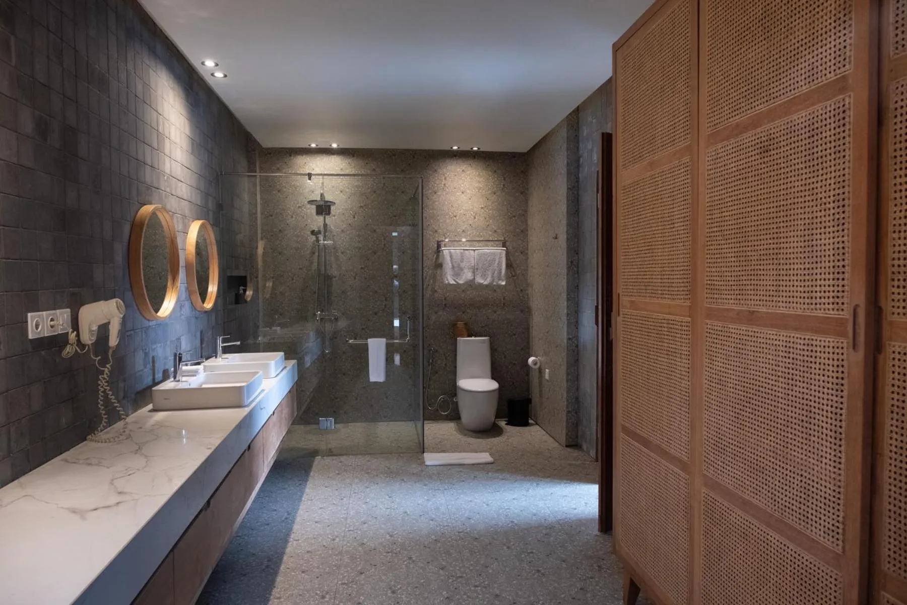 Shower in Tegal Sari Accommodation Ubud