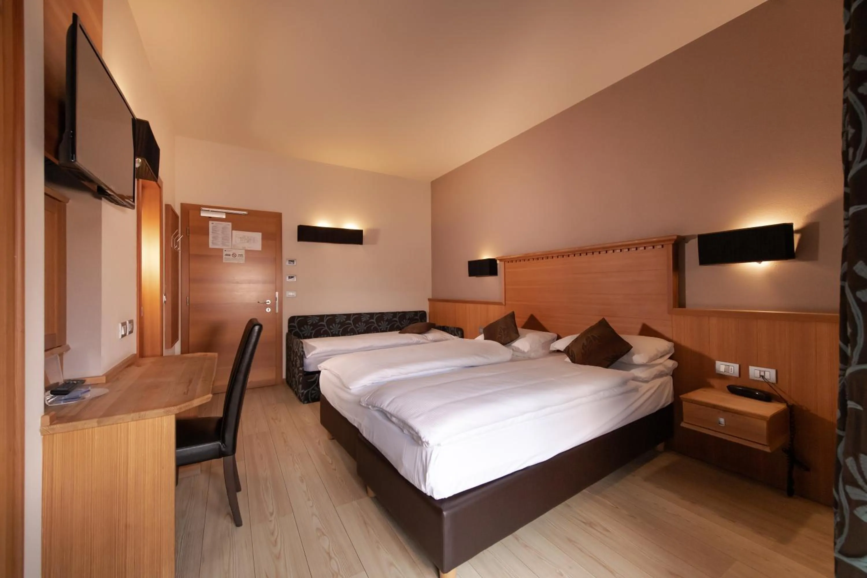 Triple Room in Sport Hotel S. Vigilio