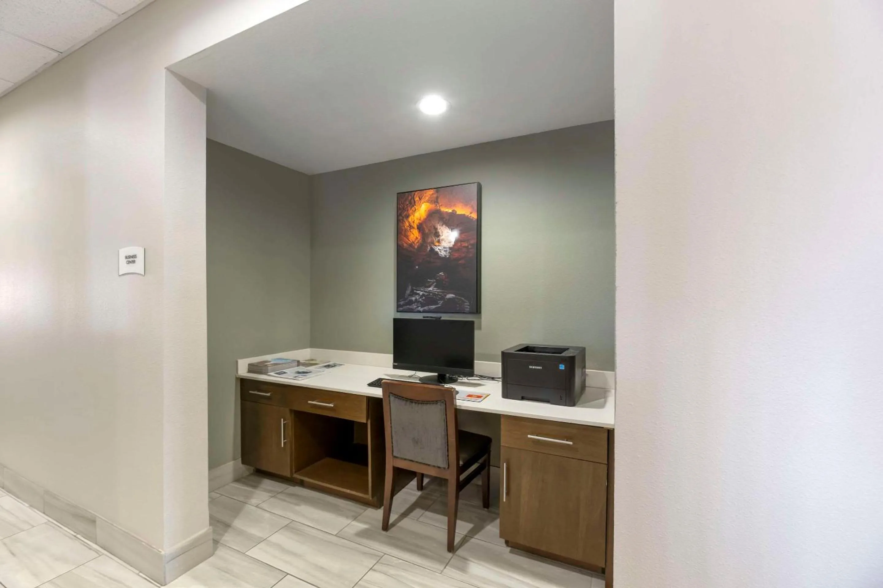 Business facilities in Quality Inn & Suites Carlsbad Caverns Area