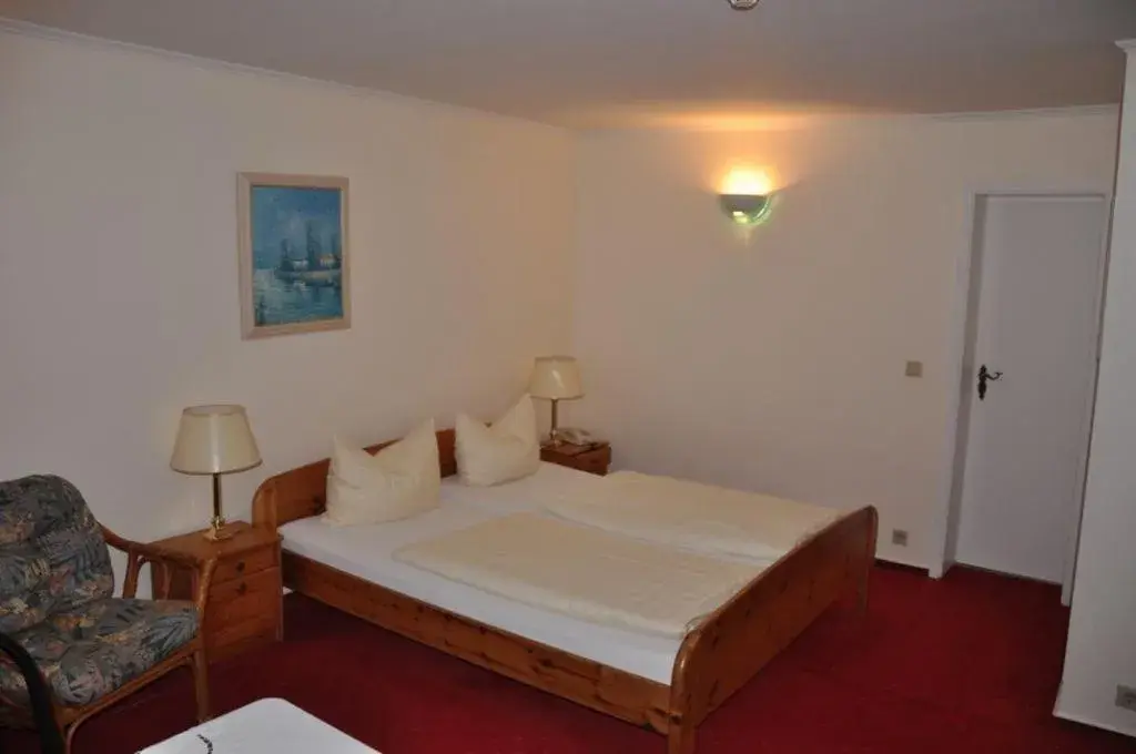 Triple Room in Hotel-Café Kampe Triple Room in Hotel-Café Kampe