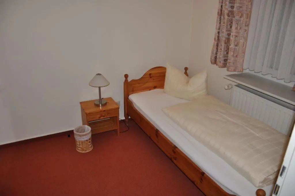 Bedroom in Hotel-Café Kampe
