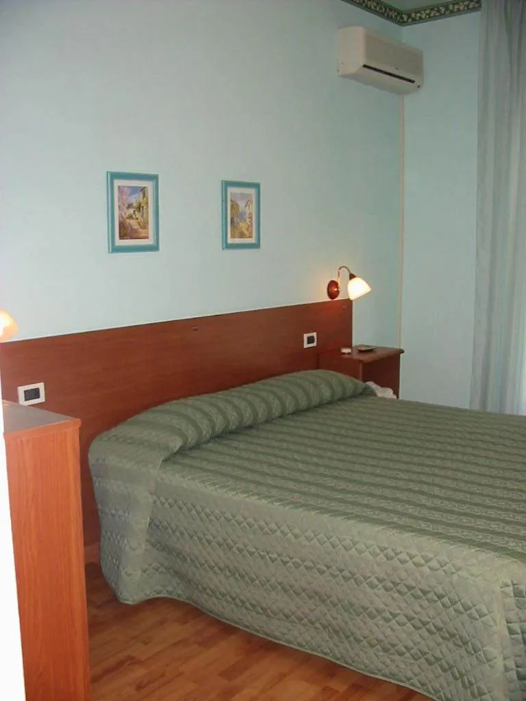 Decorative detail in Hotel Daisy