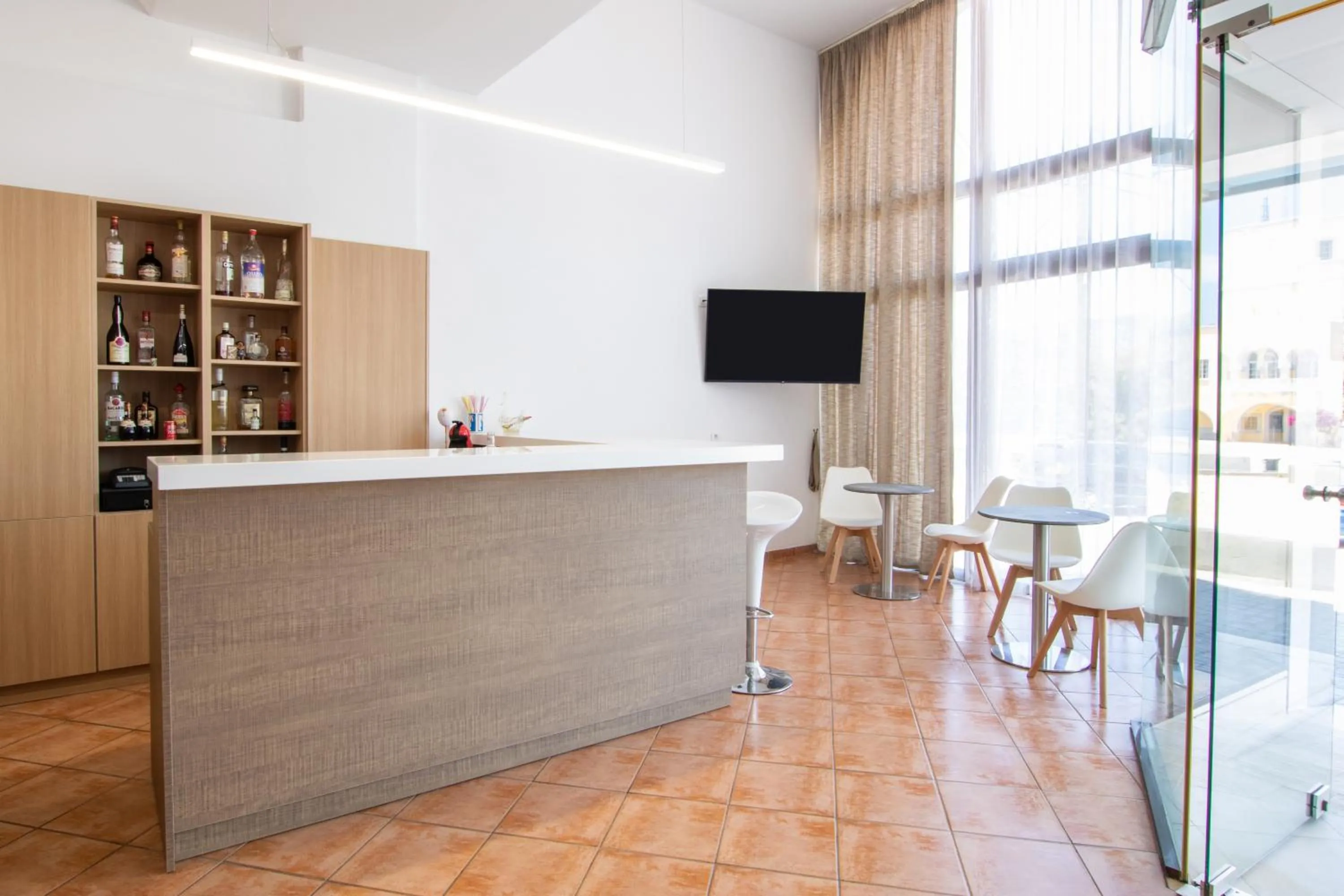 Lounge or bar in Atlantis Hotel