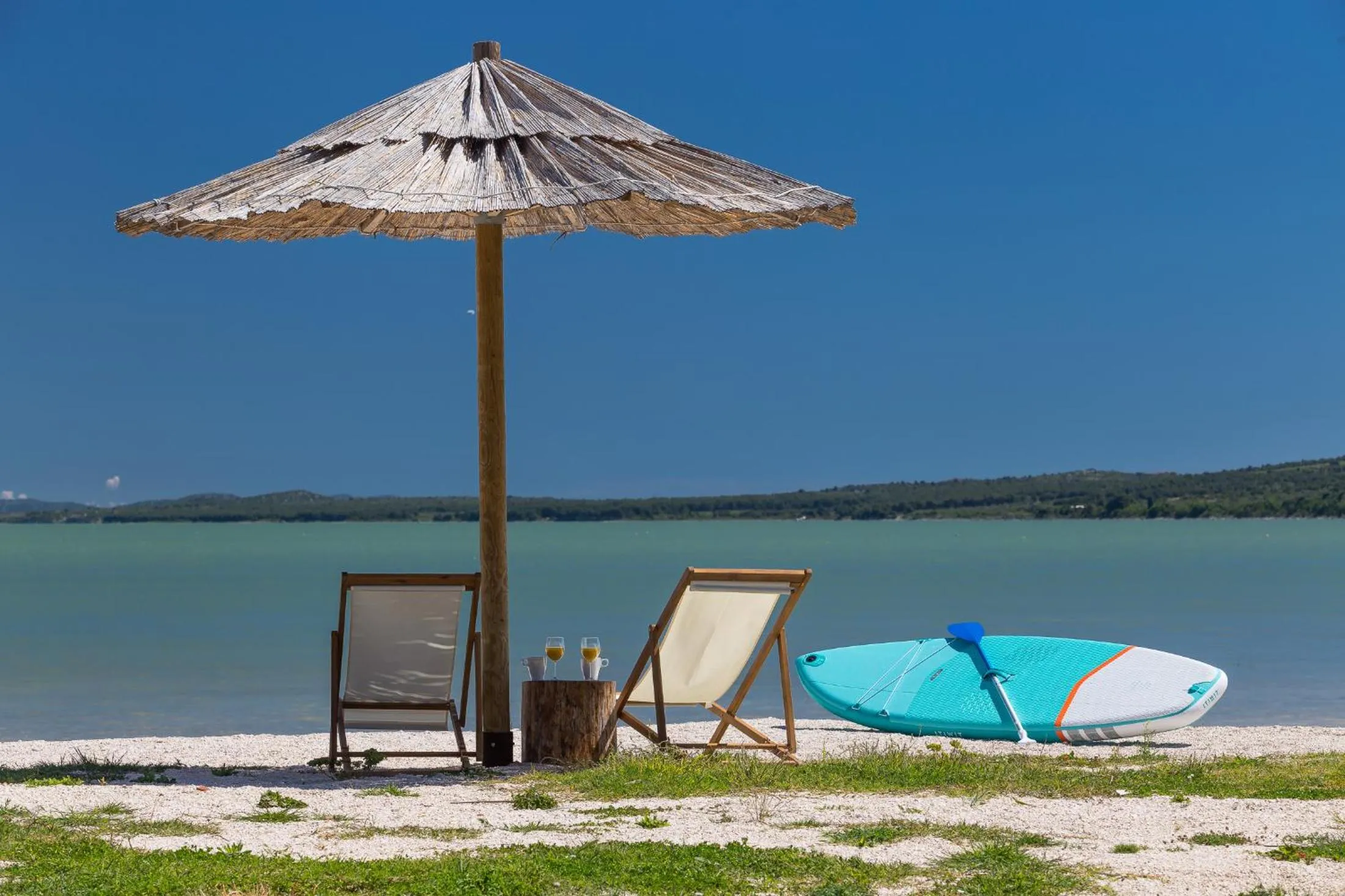 Beach in Camp Vransko lake - Mobile homes