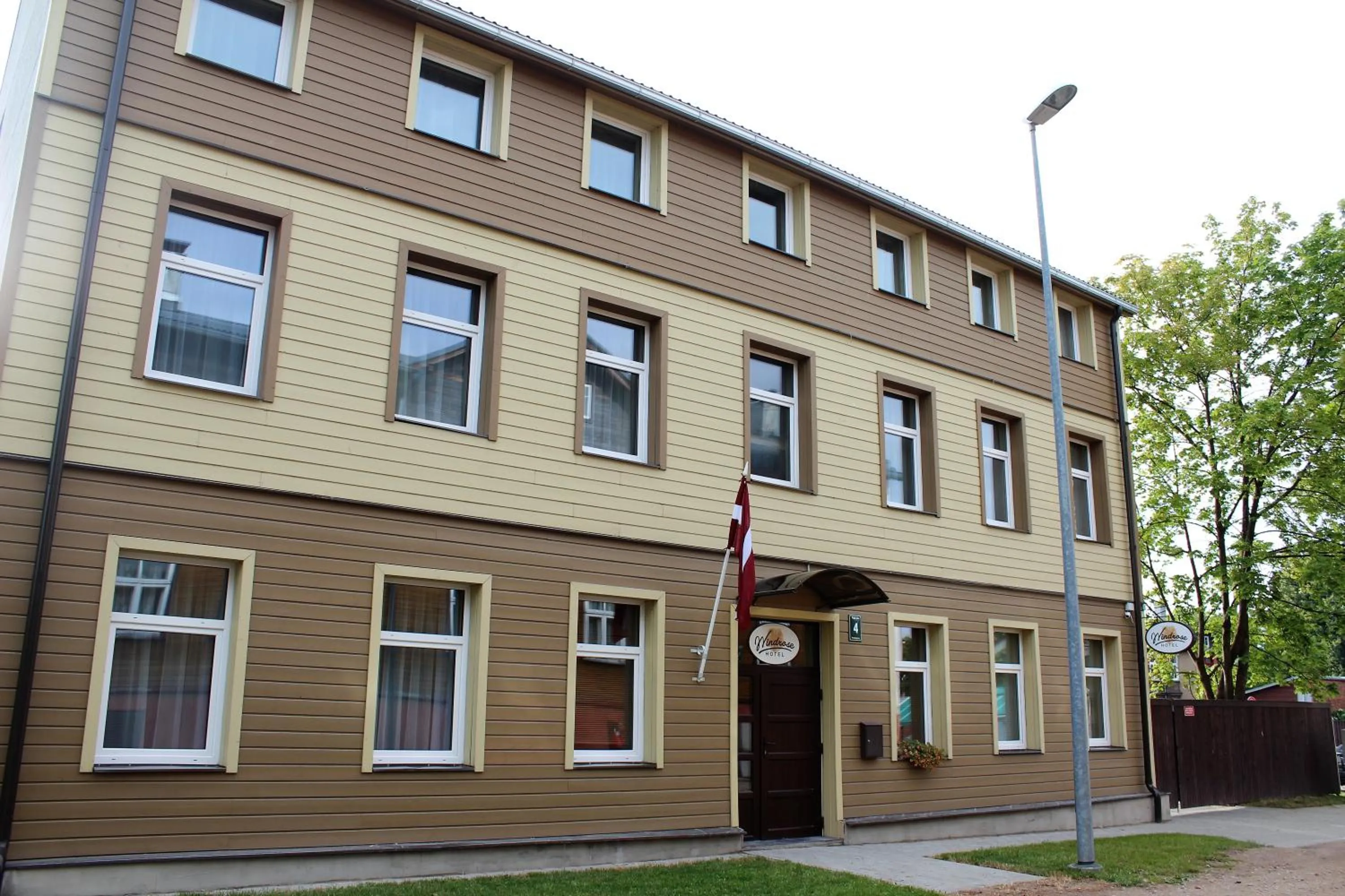 Facade/entrance in Windrose