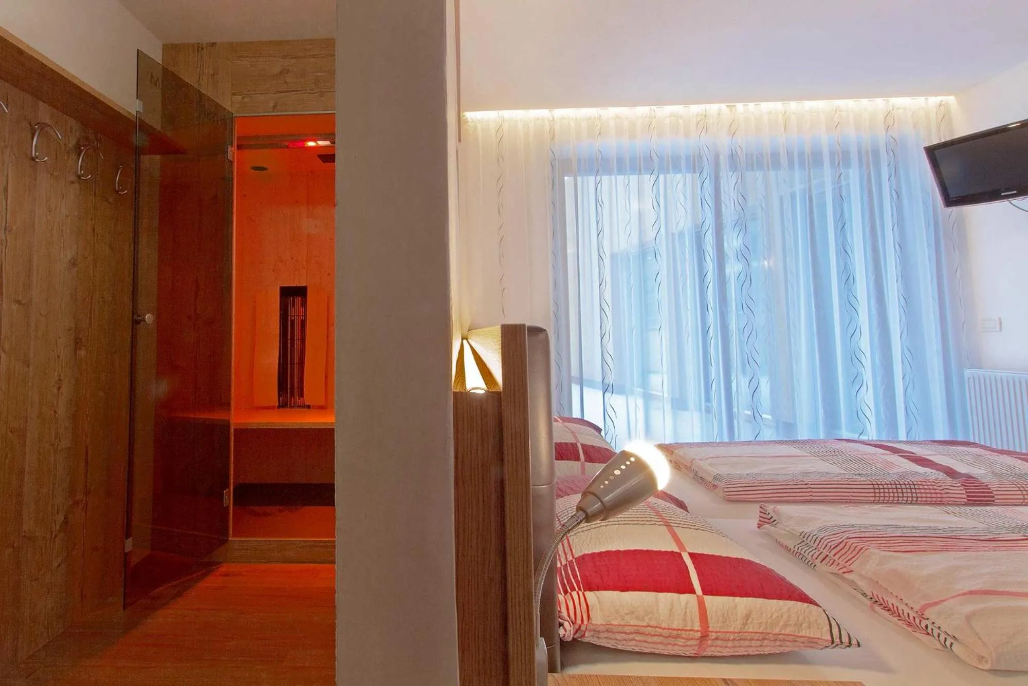 Sauna, Bed in Residence Araldina