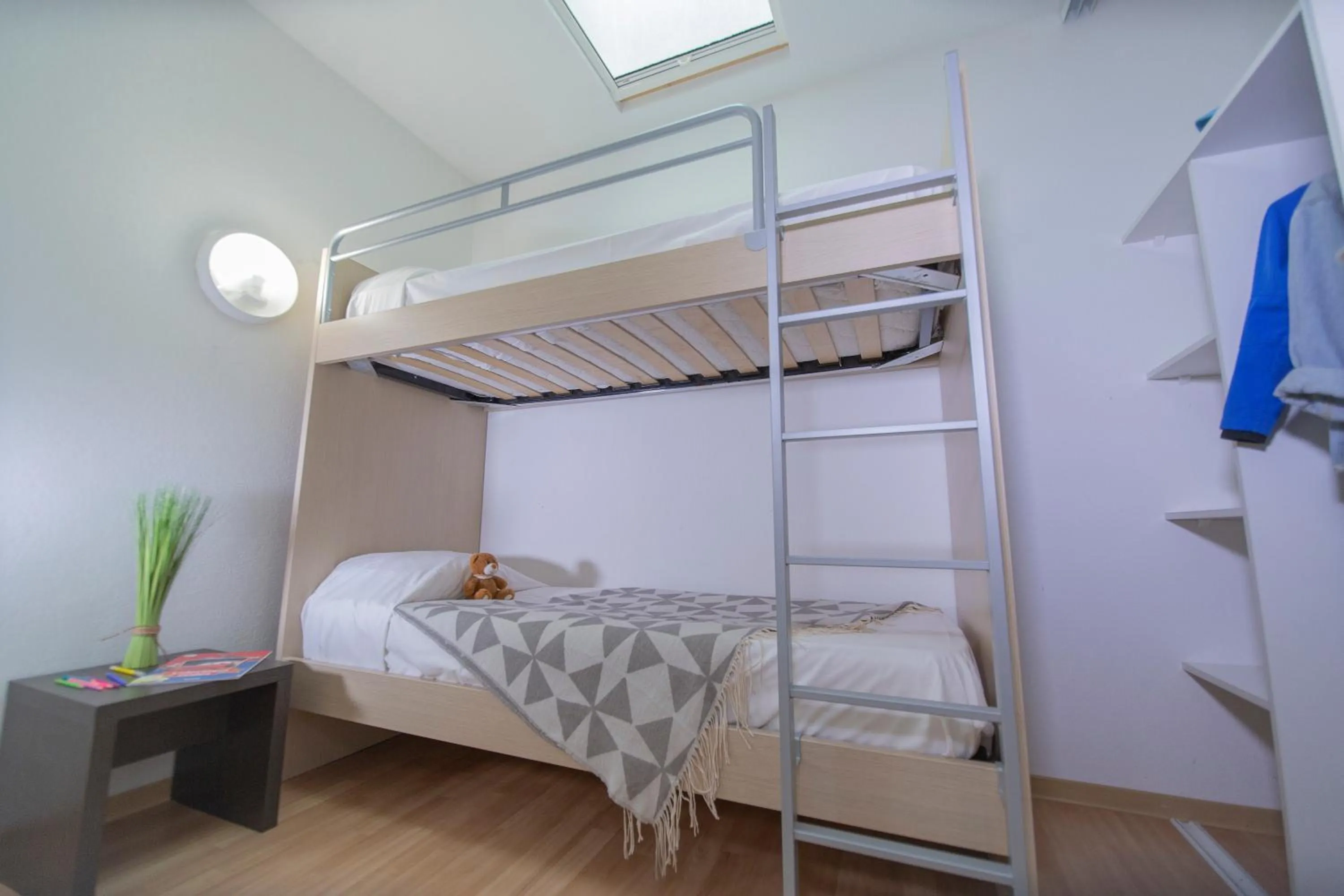 Bed in Les Terrasses du Soleil d'Or By Infini Mountain