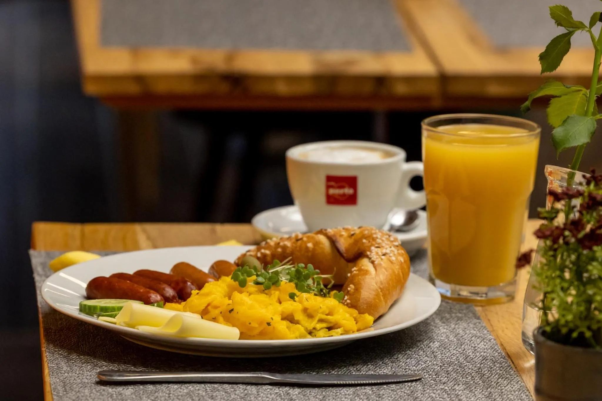 Breakfast in Garda Hotel