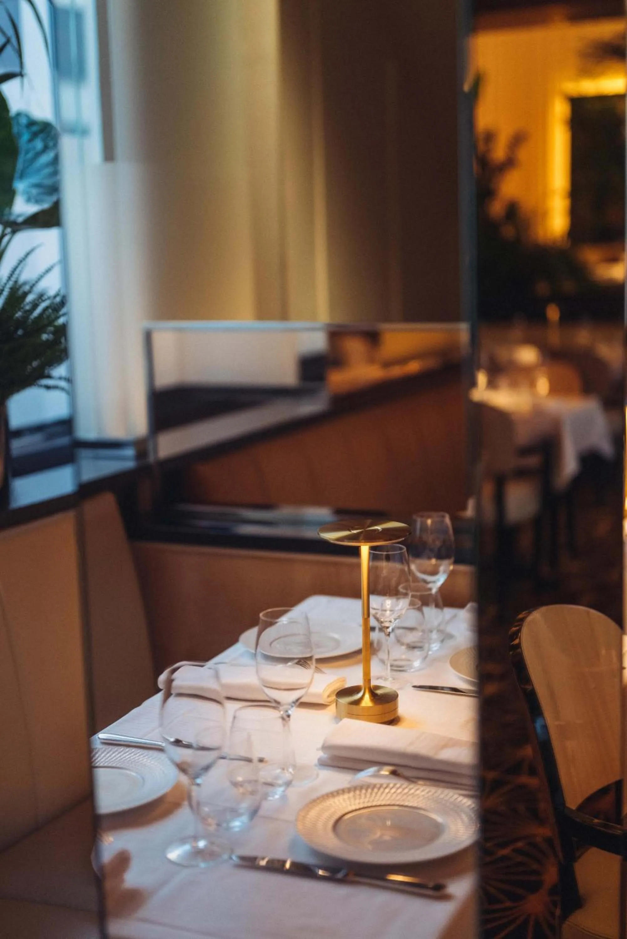 Restaurant/places to eat in Hôtel Plaza Athénée - Dorchester Collection