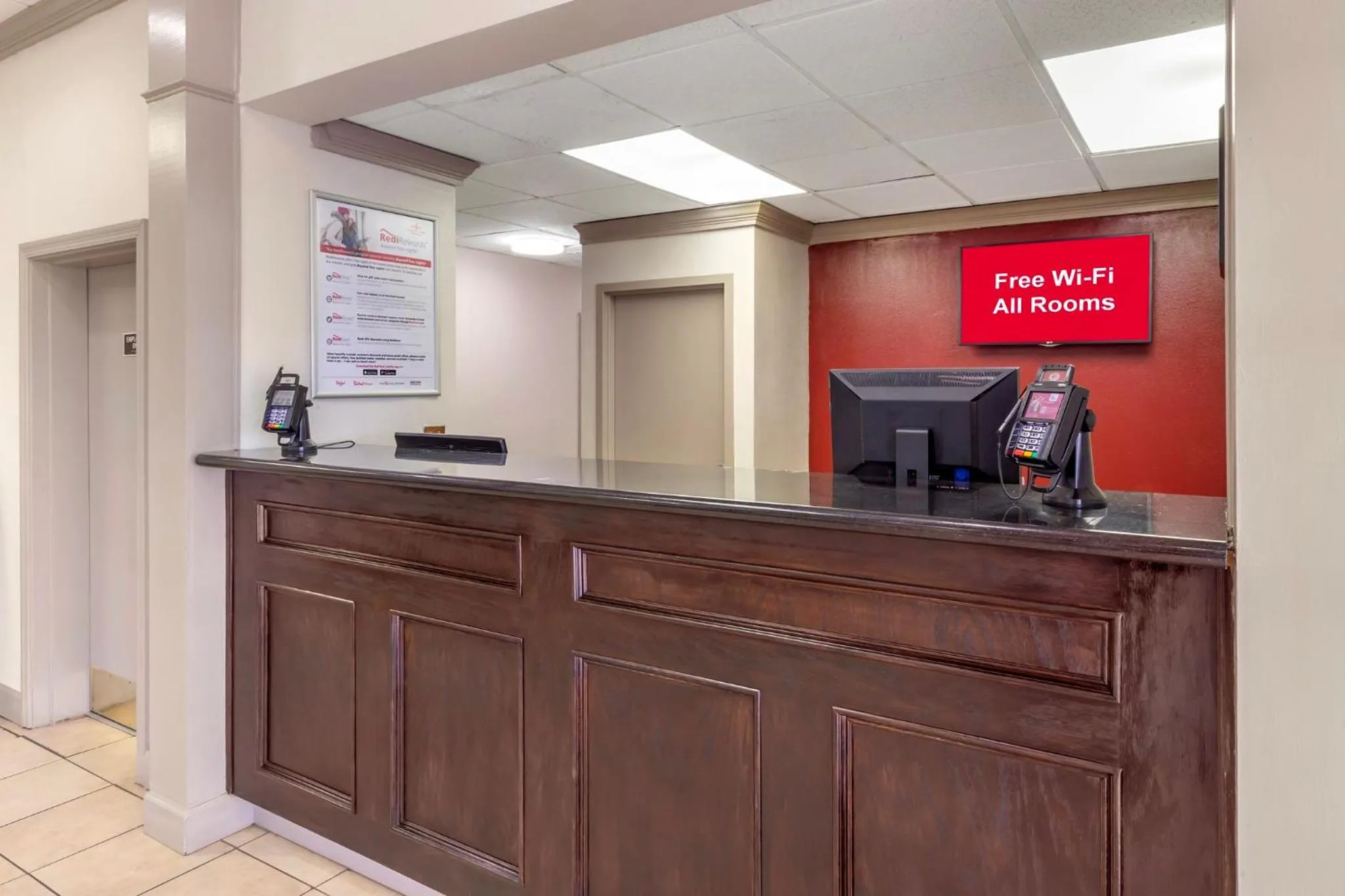 Lobby or reception in Red Roof Inn Dunn