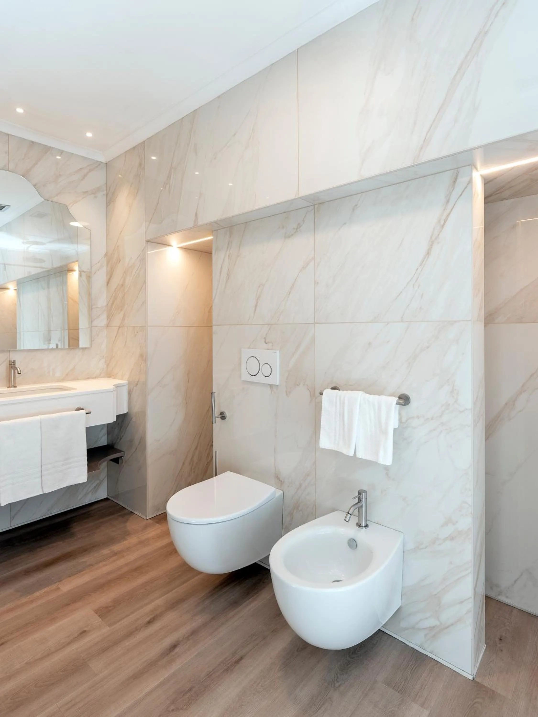 Toilet in Hotel Michelangelo