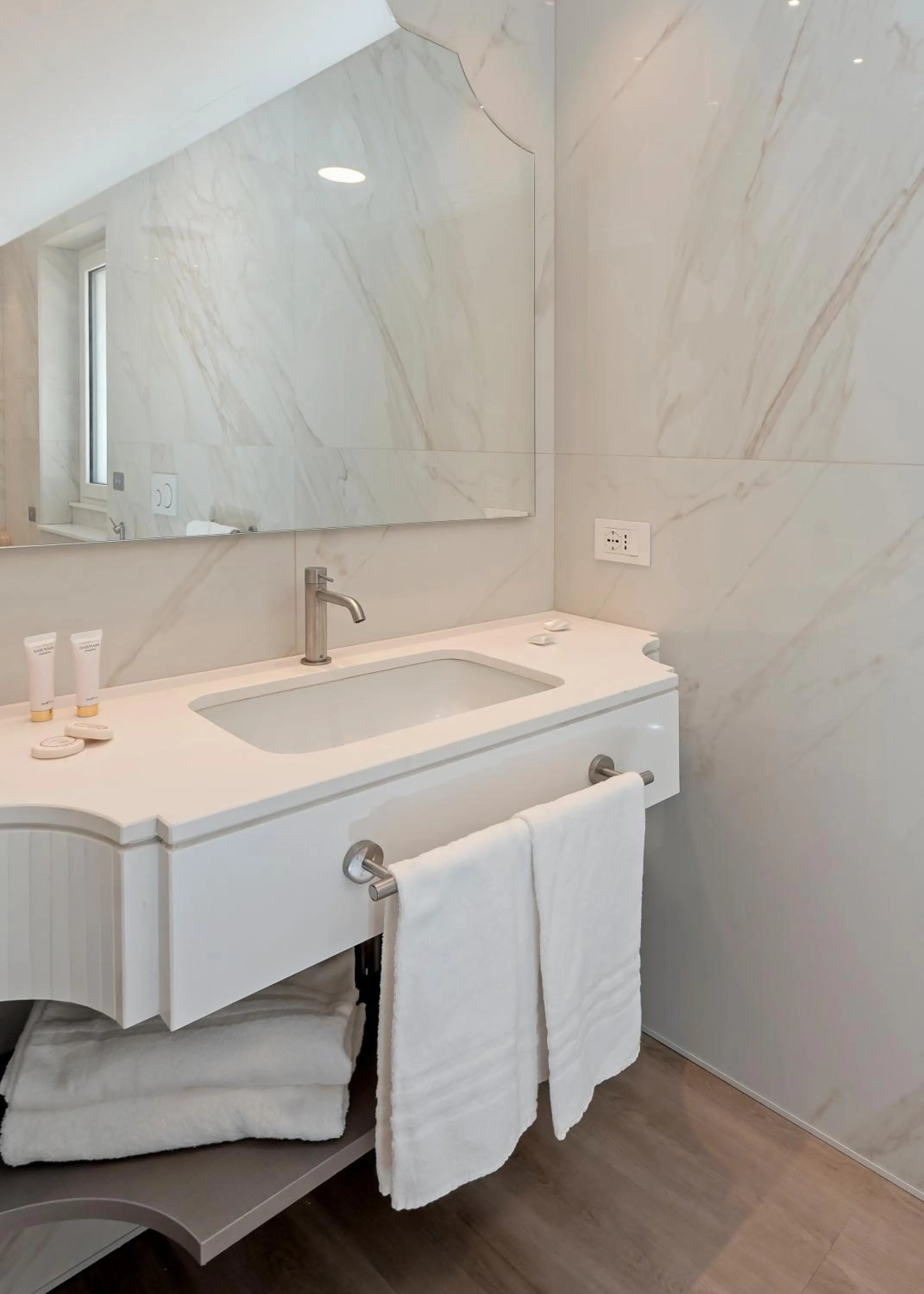 Bathroom in Hotel Michelangelo