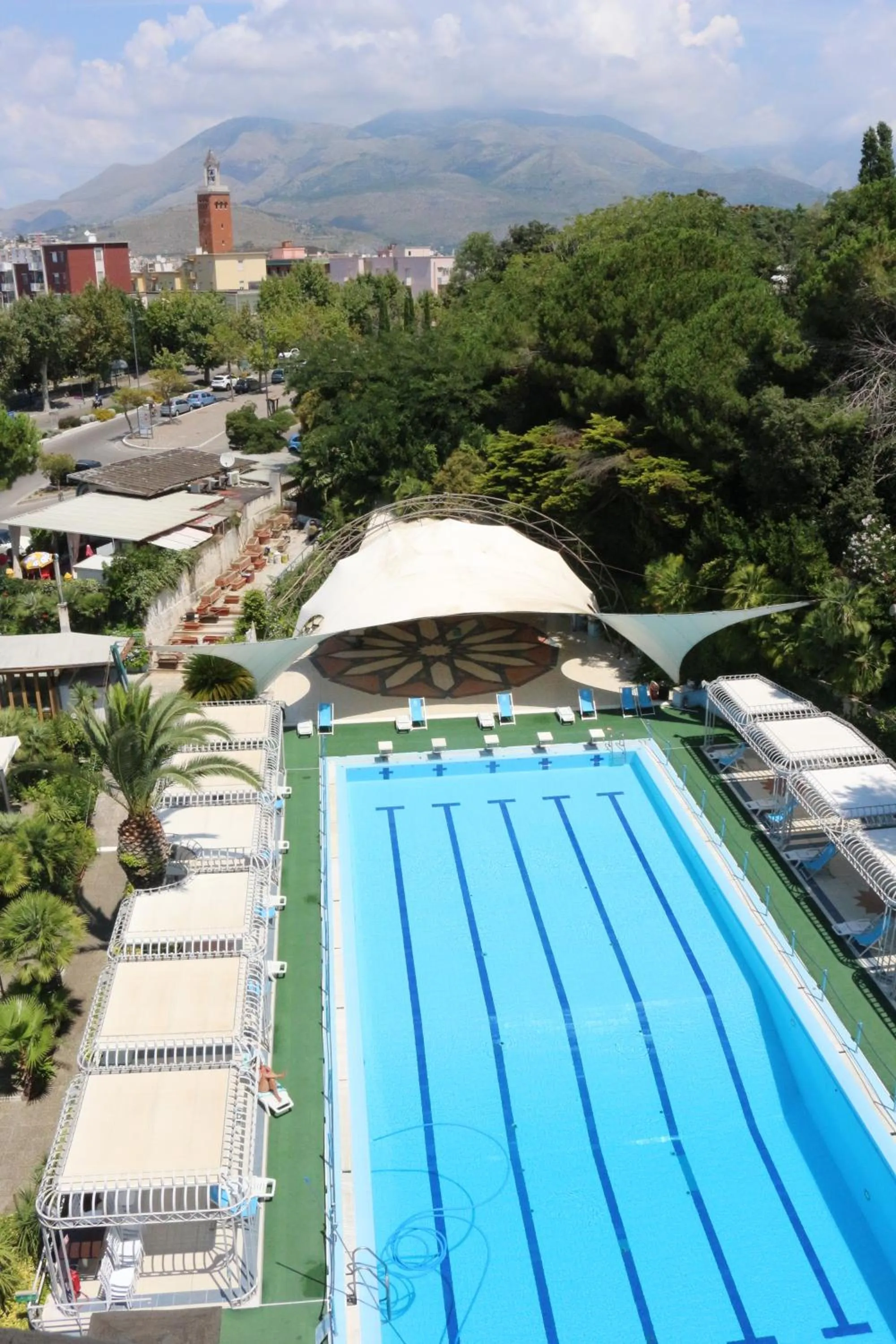 Mountain view in Hotel Mirasole International