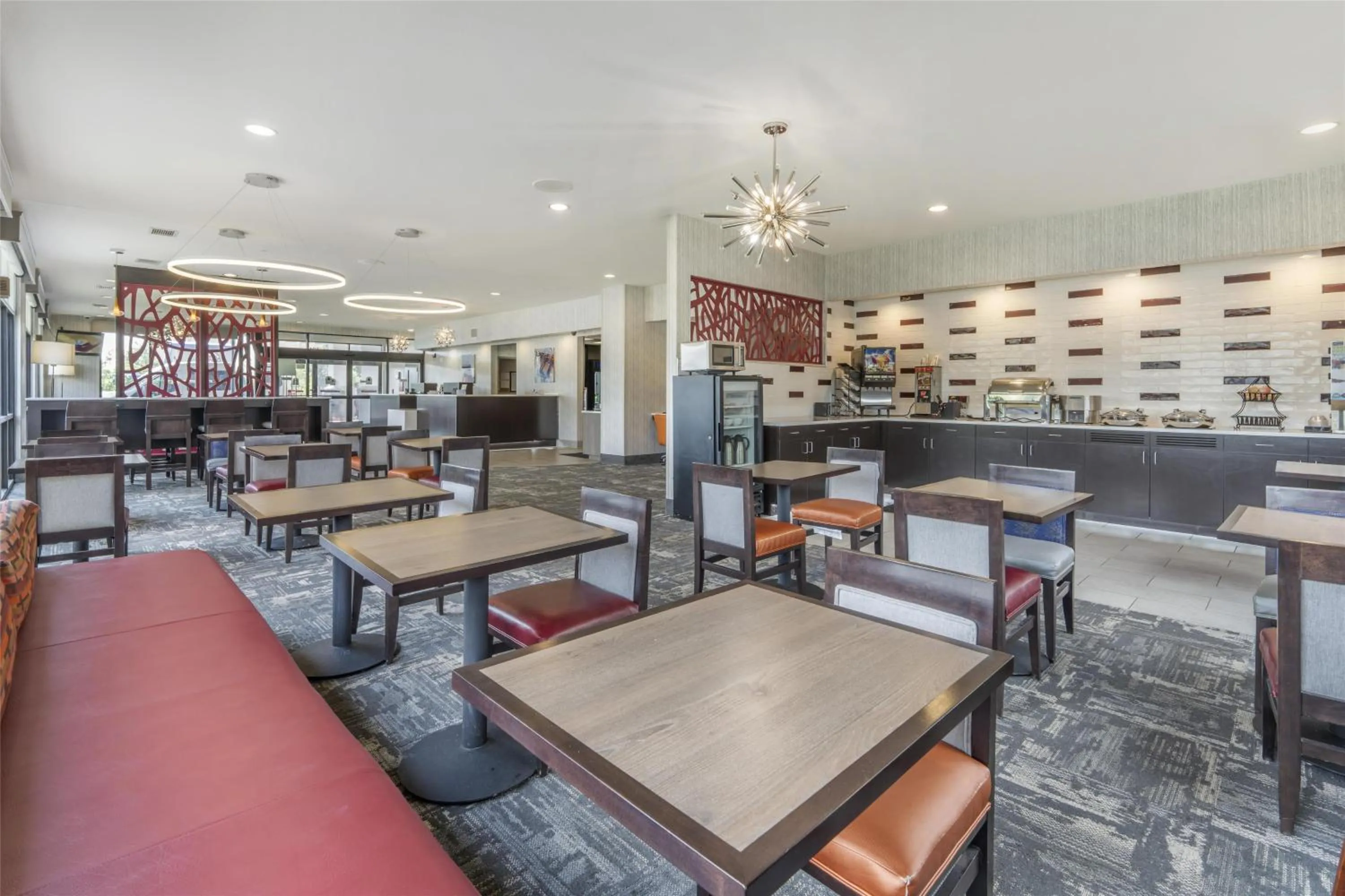 Restaurant/places to eat in Best Western Plus Castlerock Inn & Suites