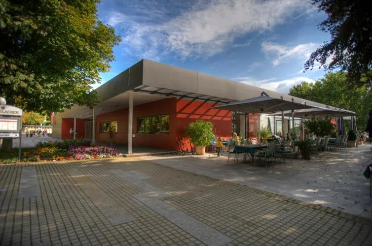 Restaurant/places to eat in Parkhotel Schillerhöhe