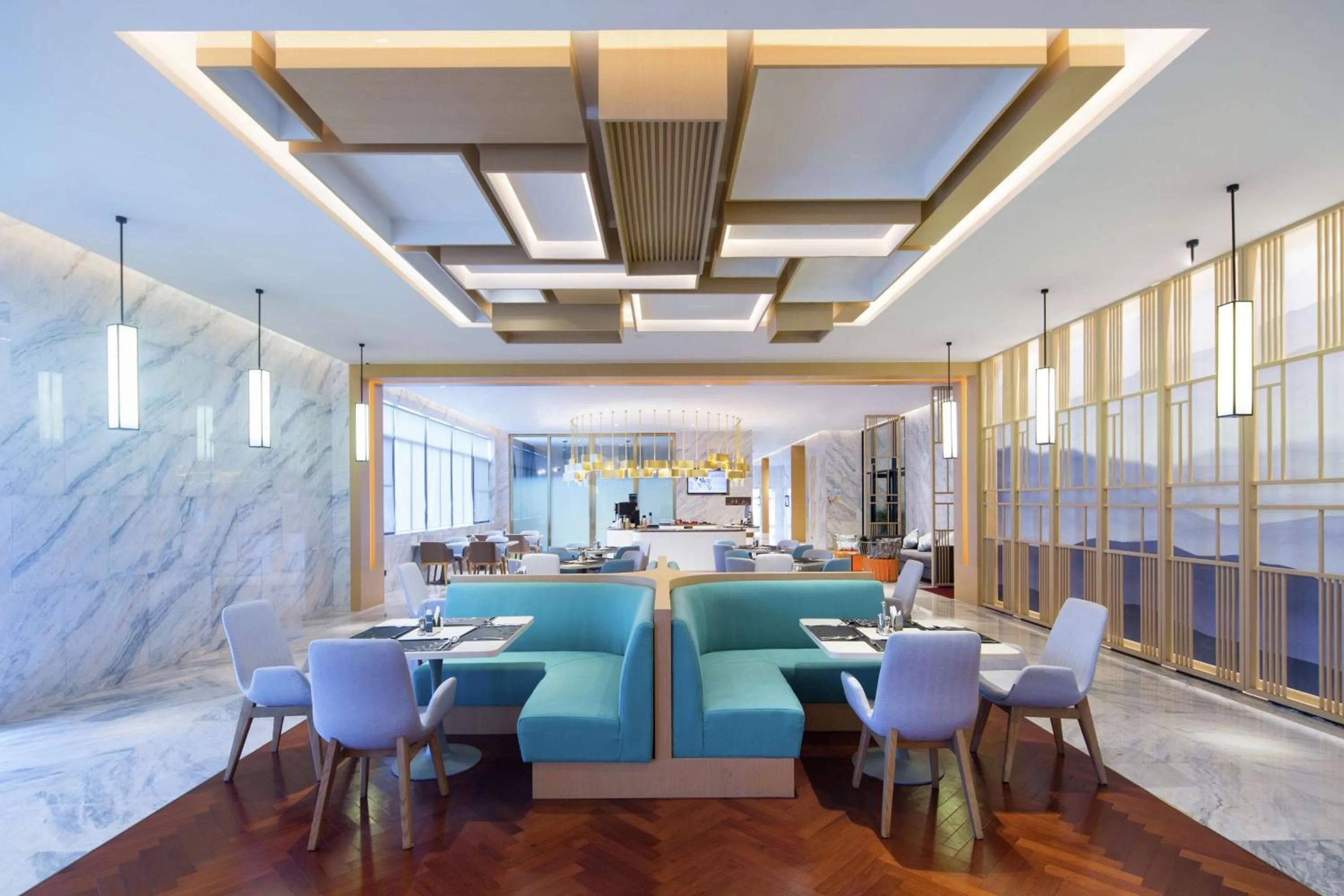 Dining area in Hilton Garden Inn Qidong