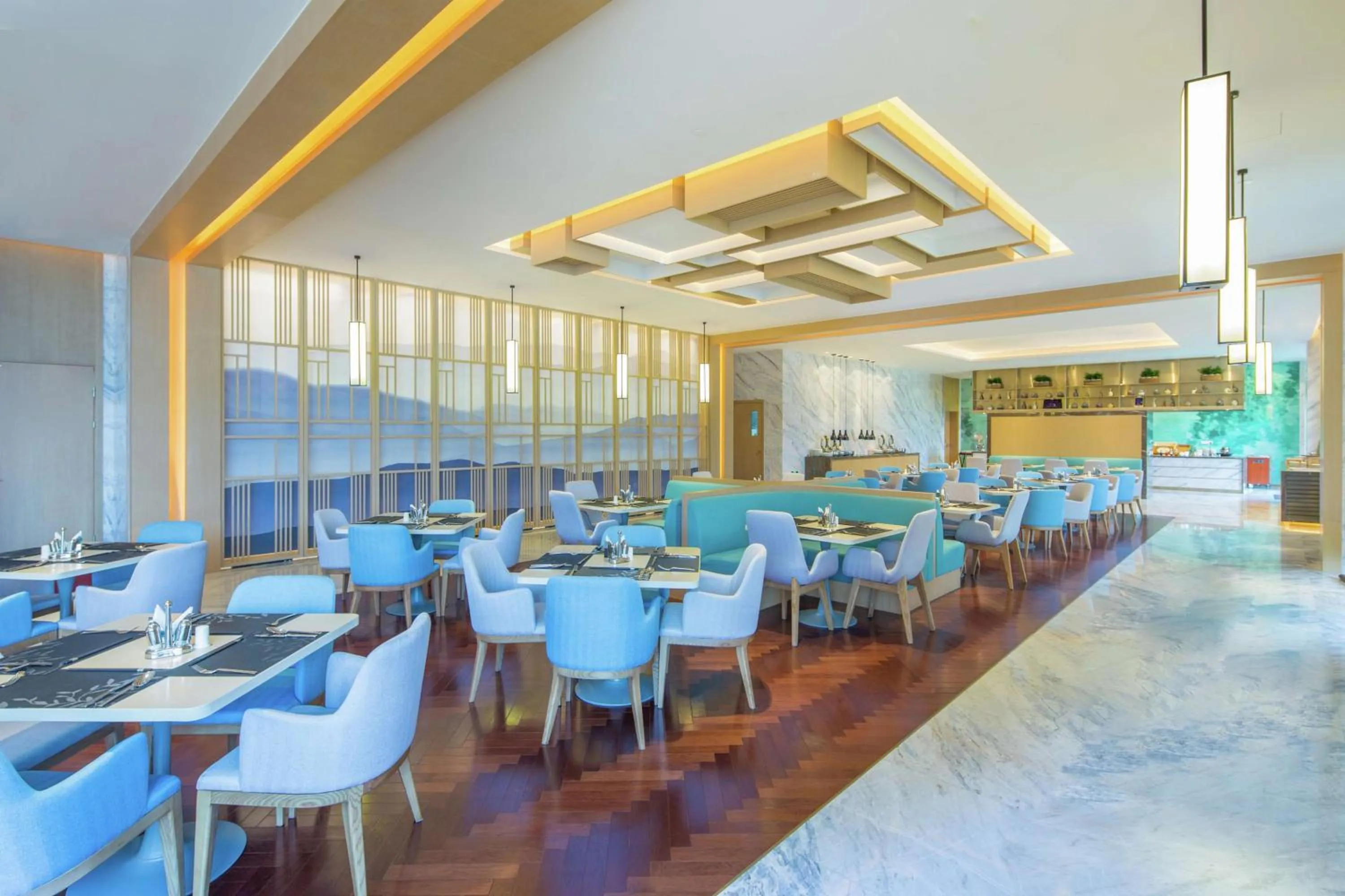 Dining area in Hilton Garden Inn Qidong