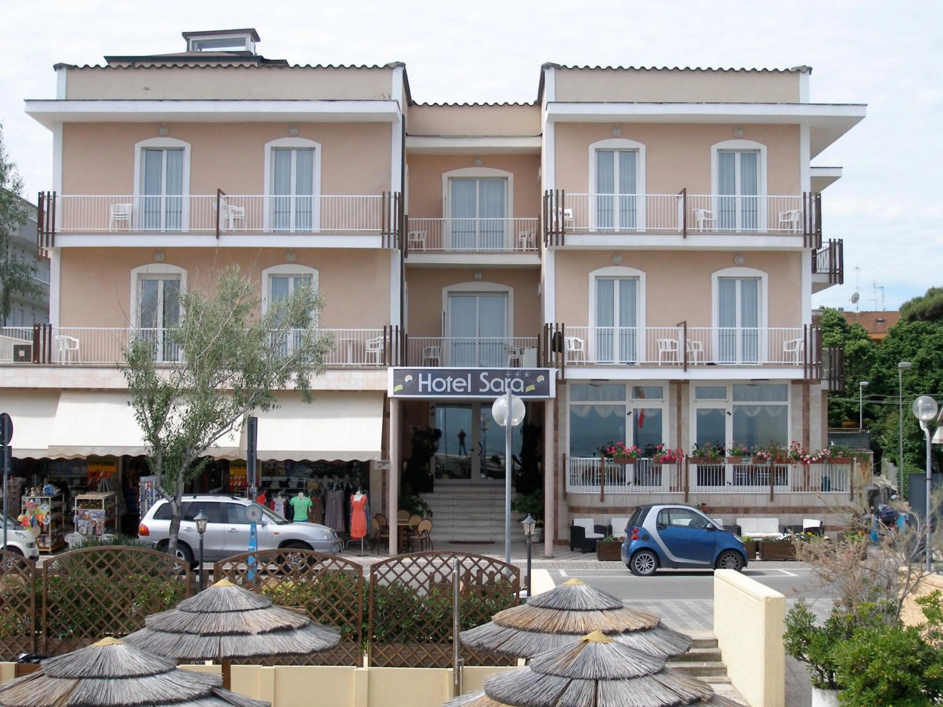 Facade/entrance in Hotel Sara