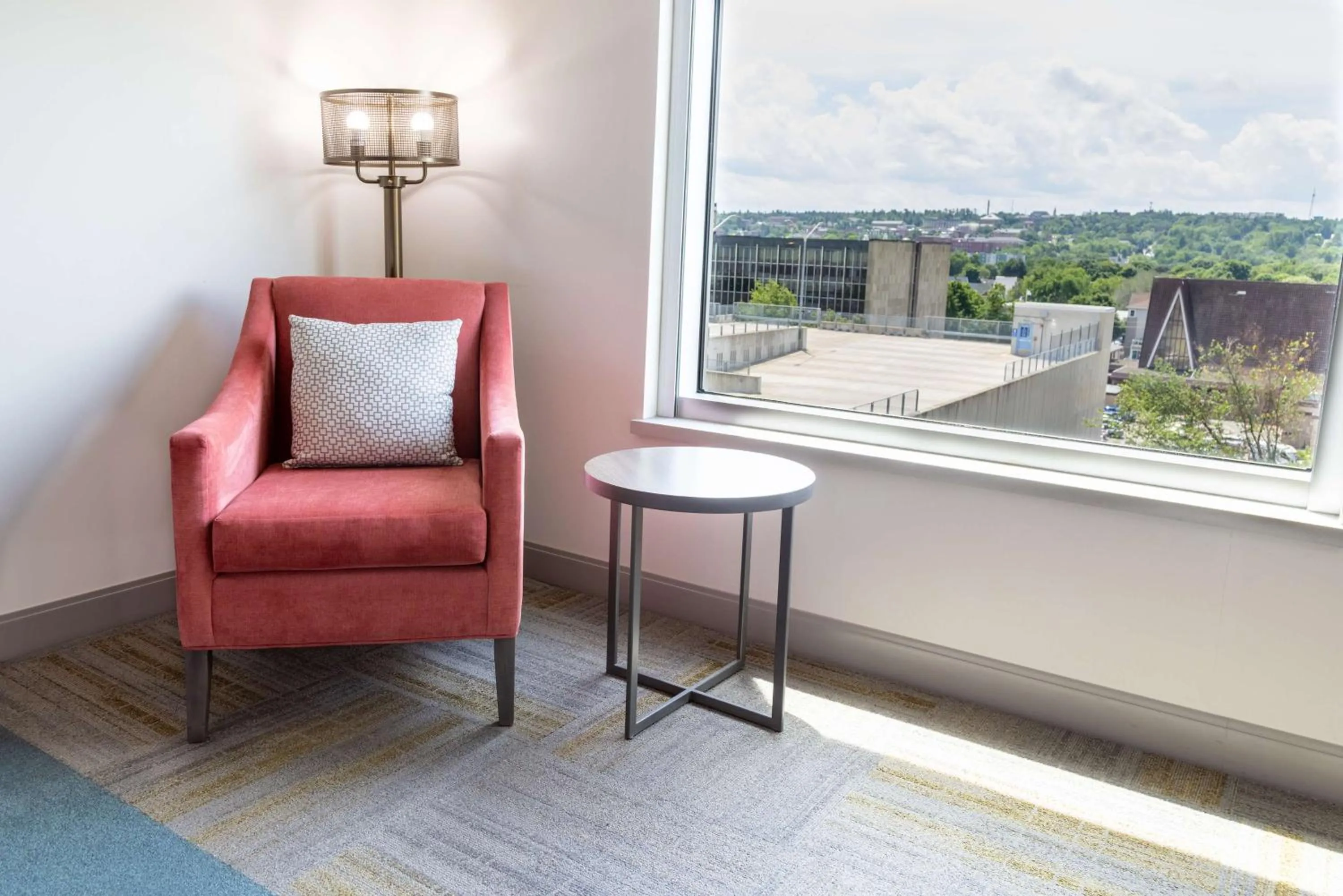 Living room in Hilton Garden Inn Fredericton