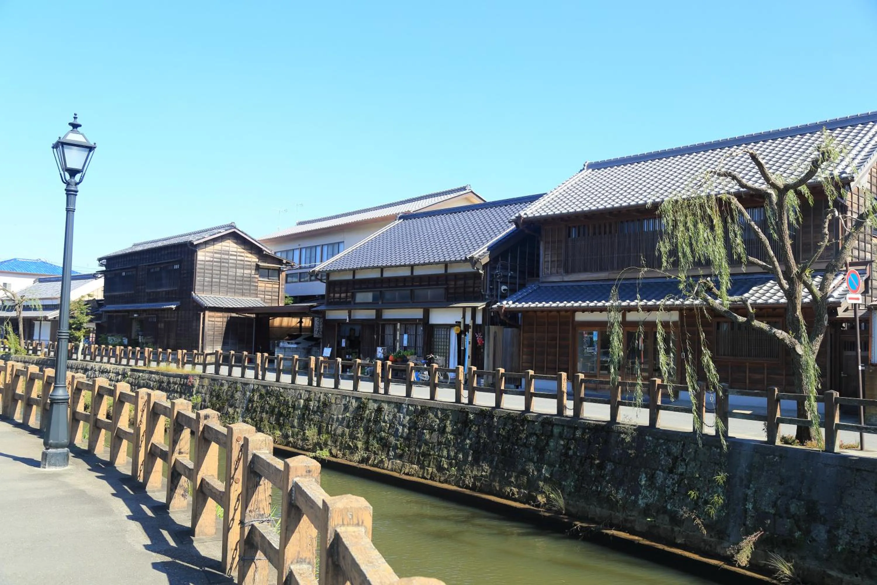 Neighbourhood in HOSTEL Co-EDO