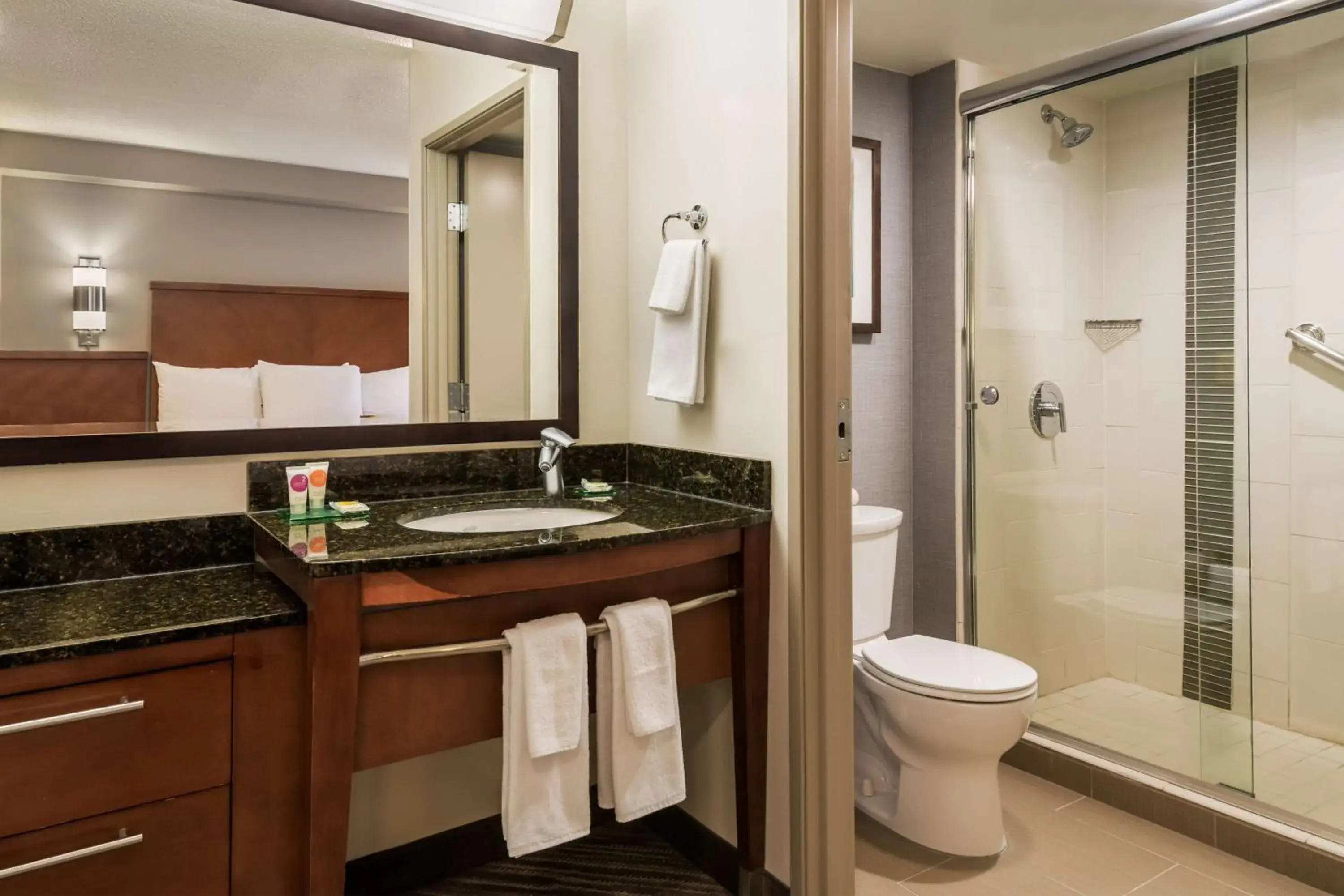 King Room with Sofa Bed - High Floor in Hyatt Place Bentonville Rogers King Room with Sofa Bed - High Floor in Hyatt Place Bentonville Rogers