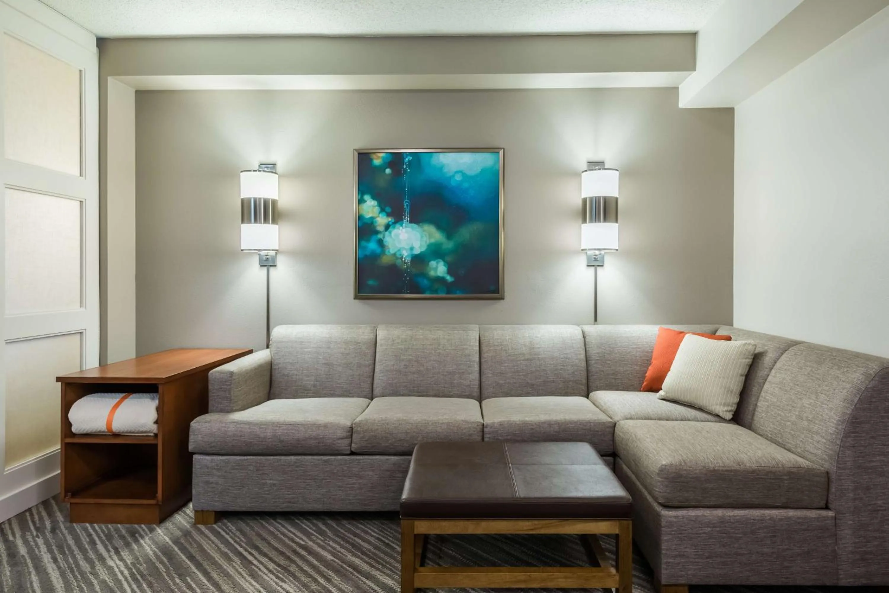 Photo of the whole room in Hyatt Place Bentonville Rogers