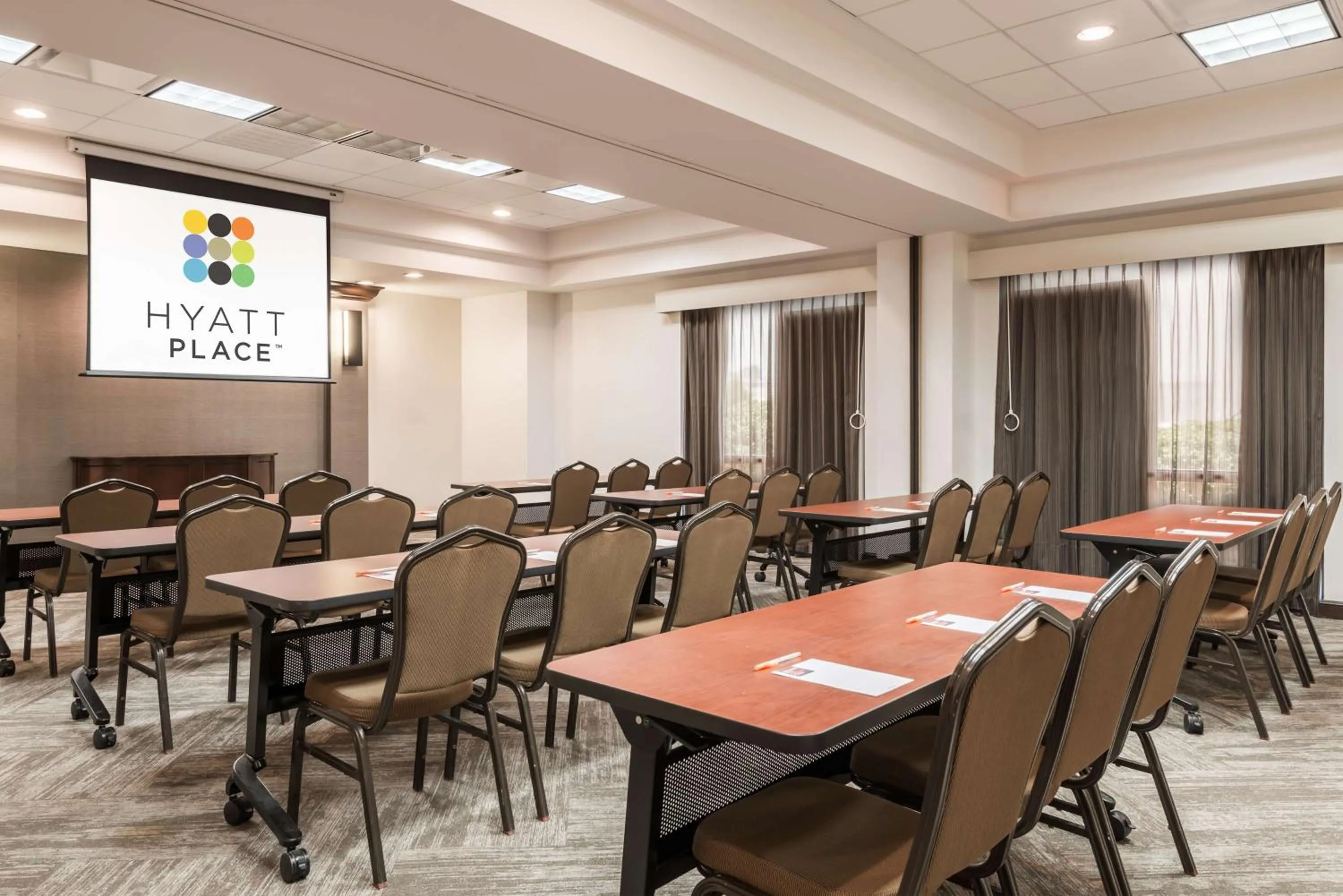 Meeting/conference room in Hyatt Place Bentonville Rogers