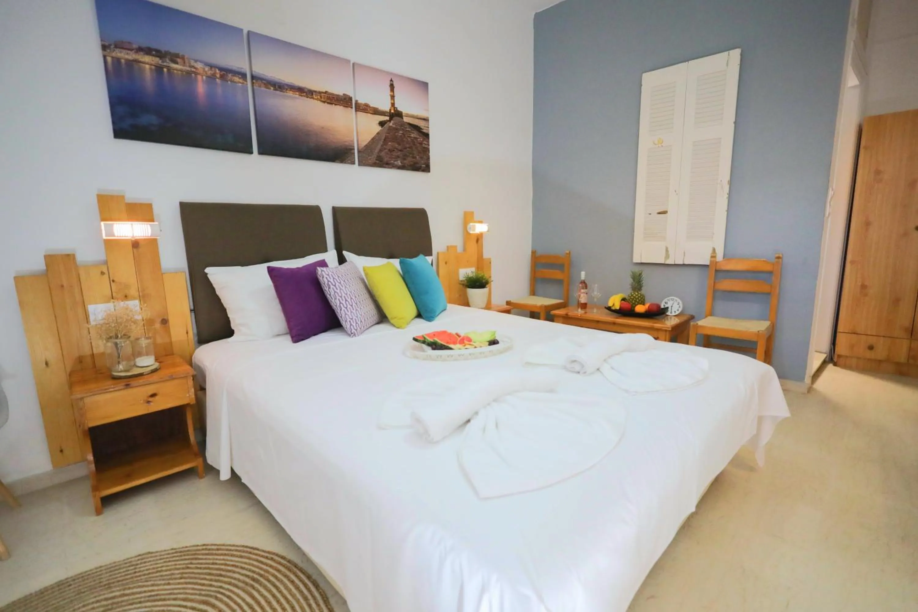 Photo of the whole room, Bed in Malia Boutique Studios