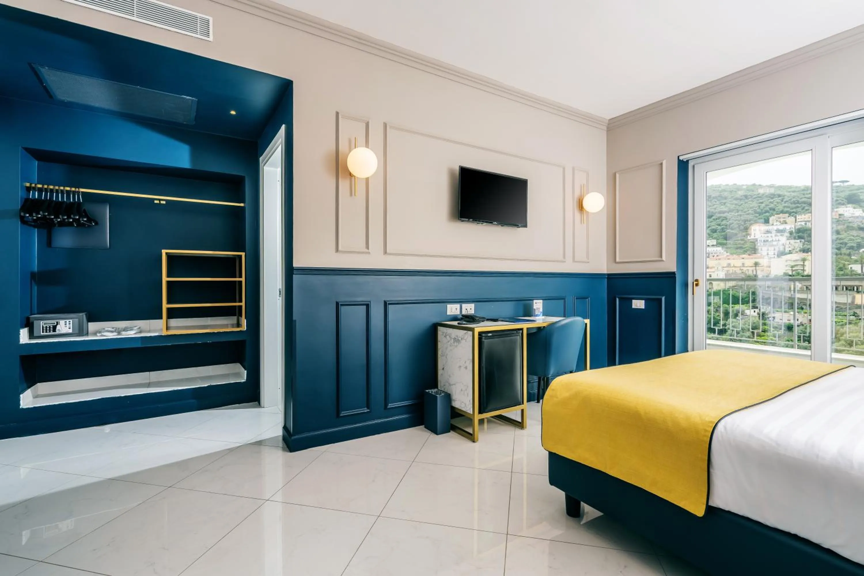 Bedroom, Bed in Hotel Mary