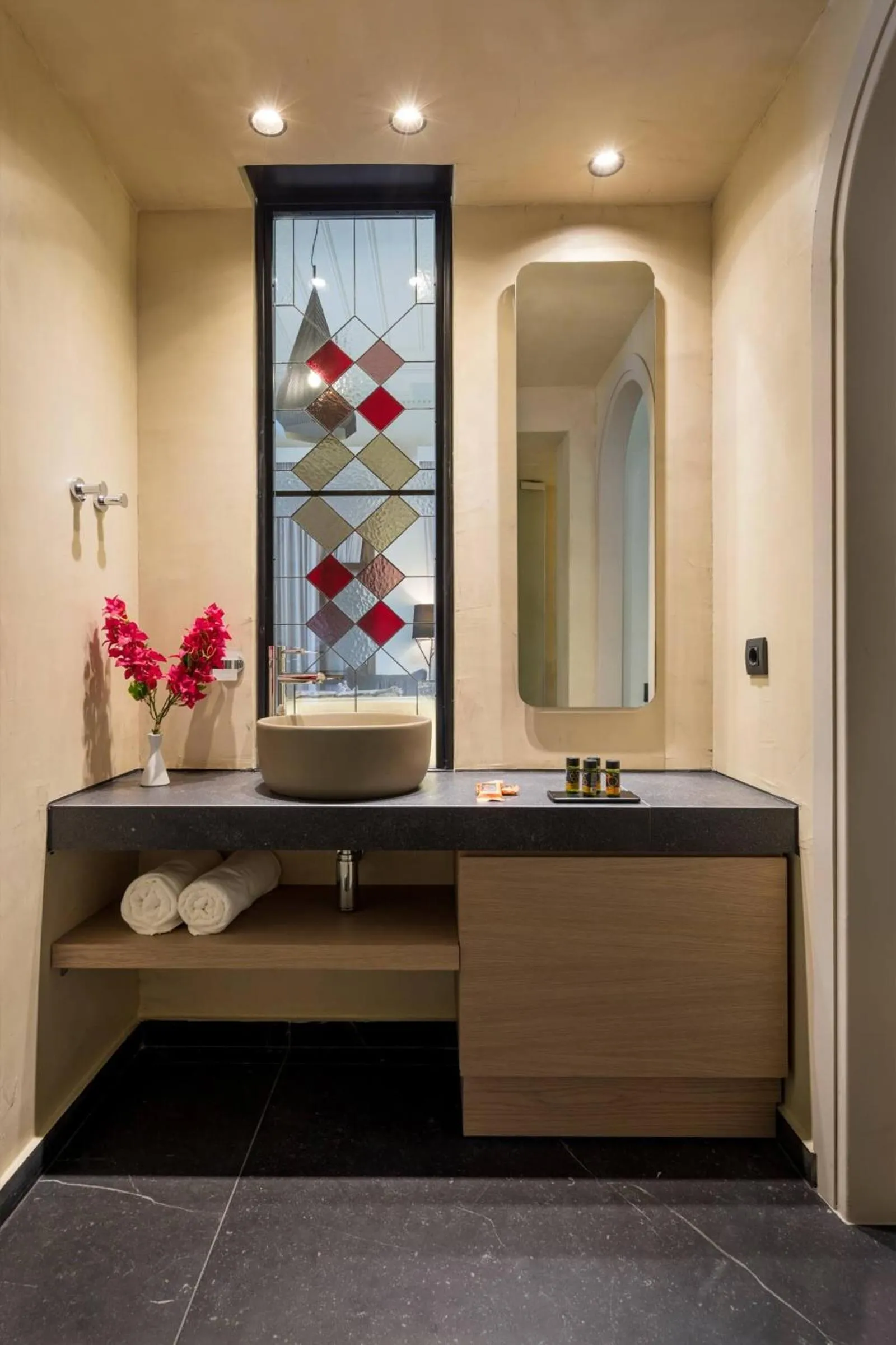 ELG Contessa Boutique Hotel