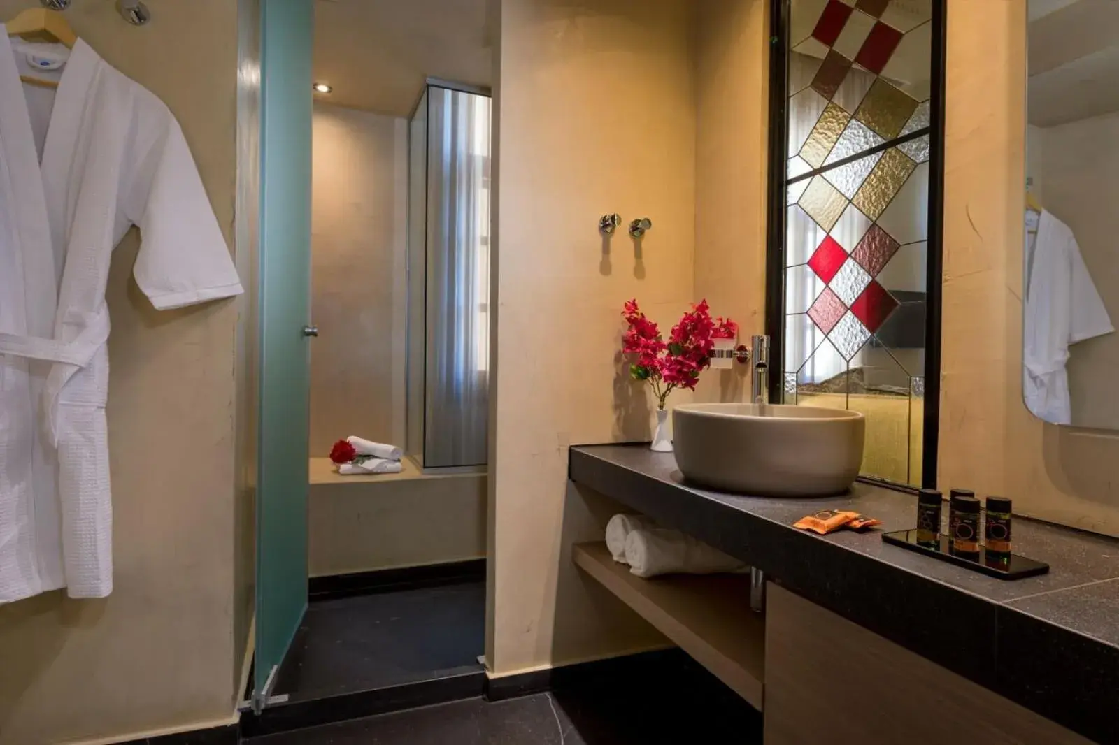 Superior Twin Room with Sea View in ELG Contessa Boutique Hotel Superior Twin Room with Sea View in ELG Contessa Boutique Hotel