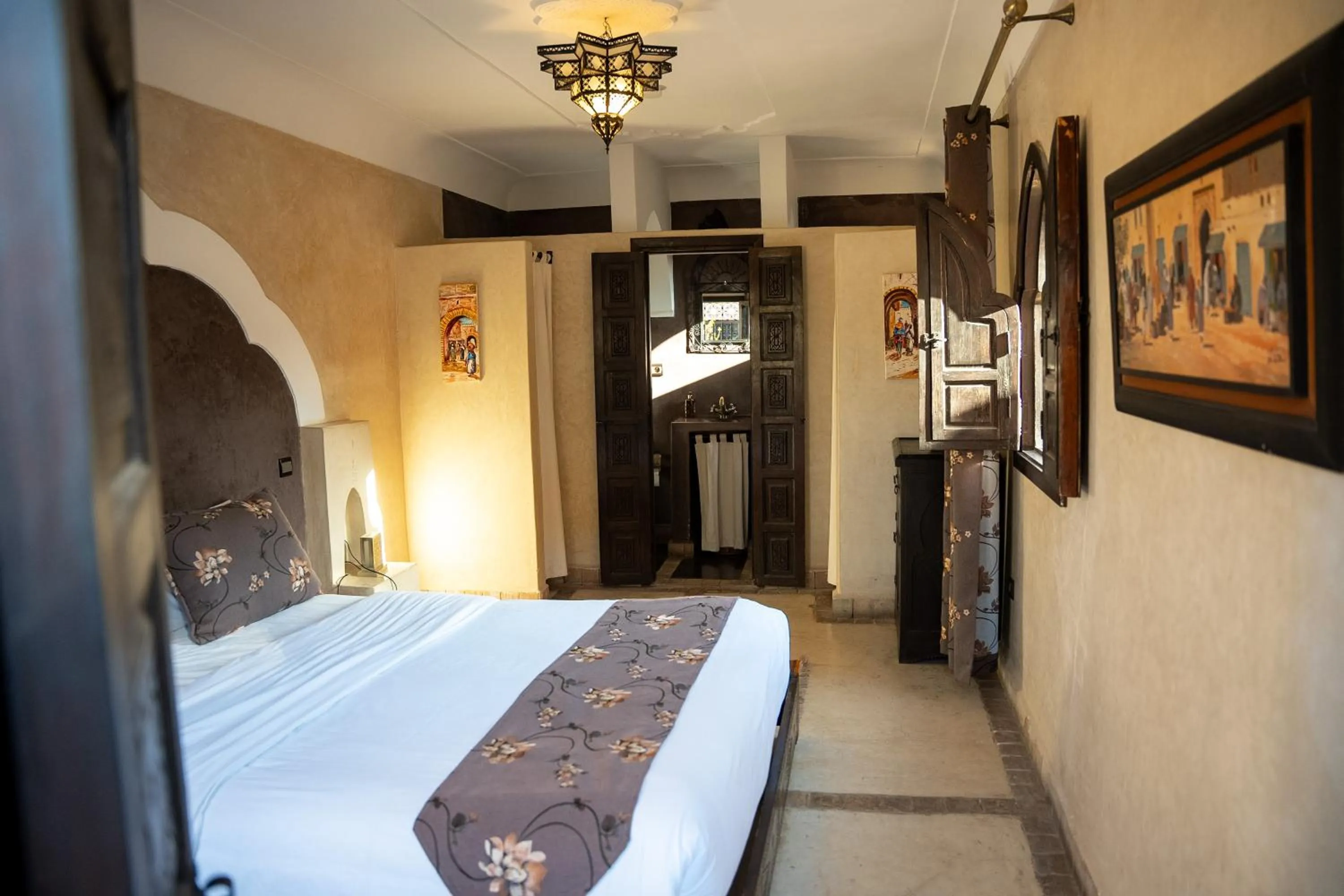 Photo of the whole room, Bed in Riad Maud