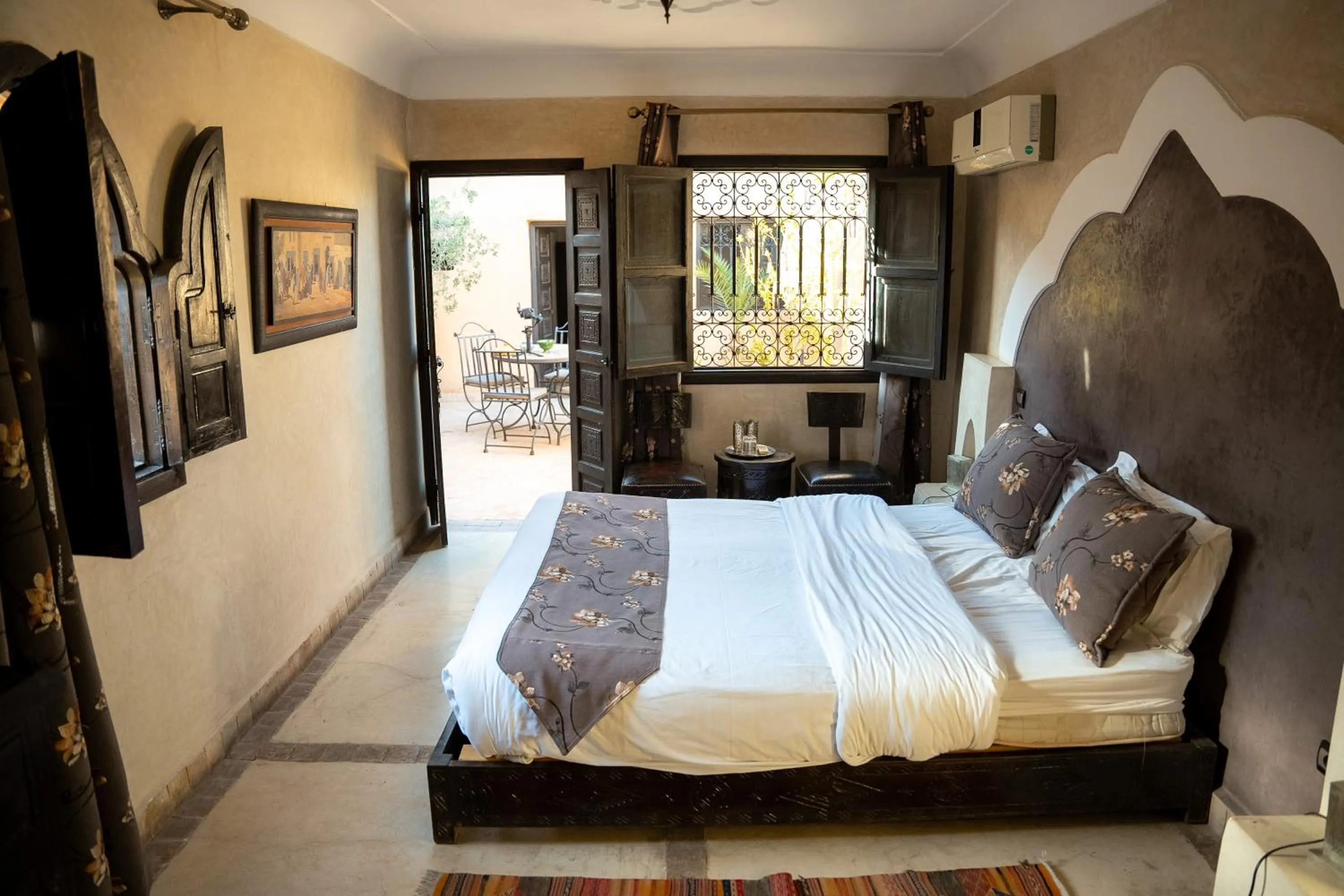 Bed in Riad Maud