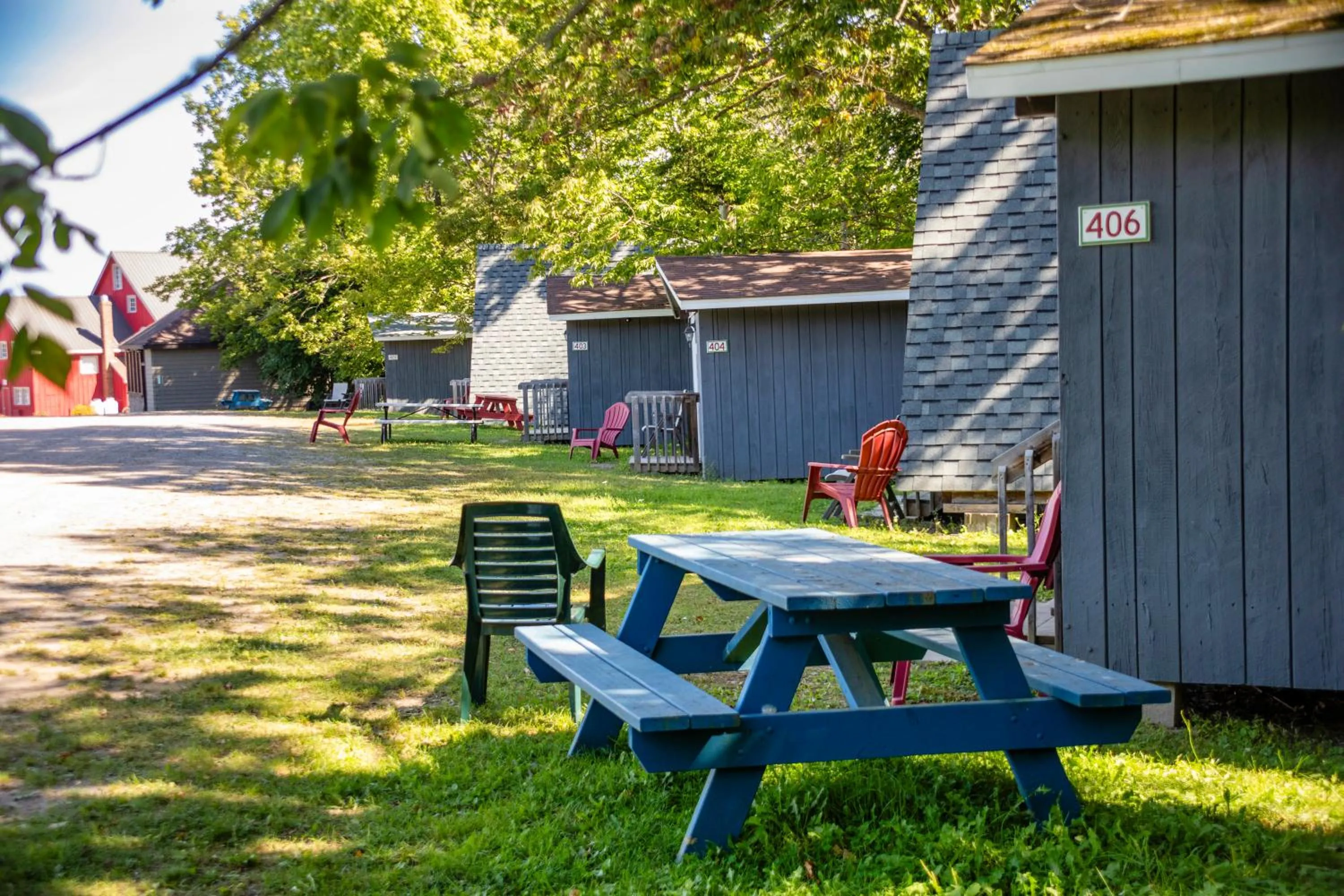 Property building in Old Orchard Inn