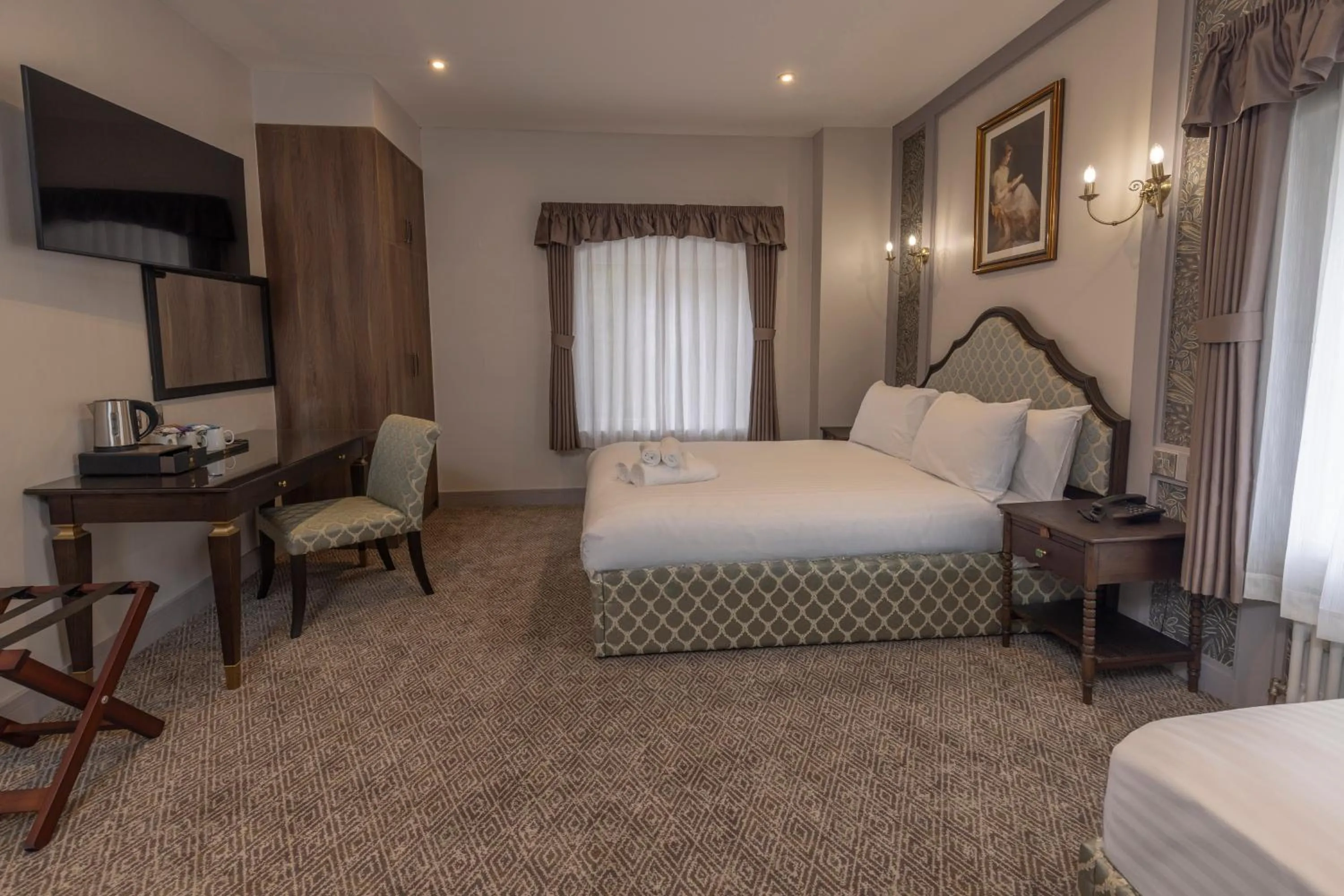 Bedroom, Bed in Castle Bromwich Hall Hotel, BW Signature Collection by Best Western