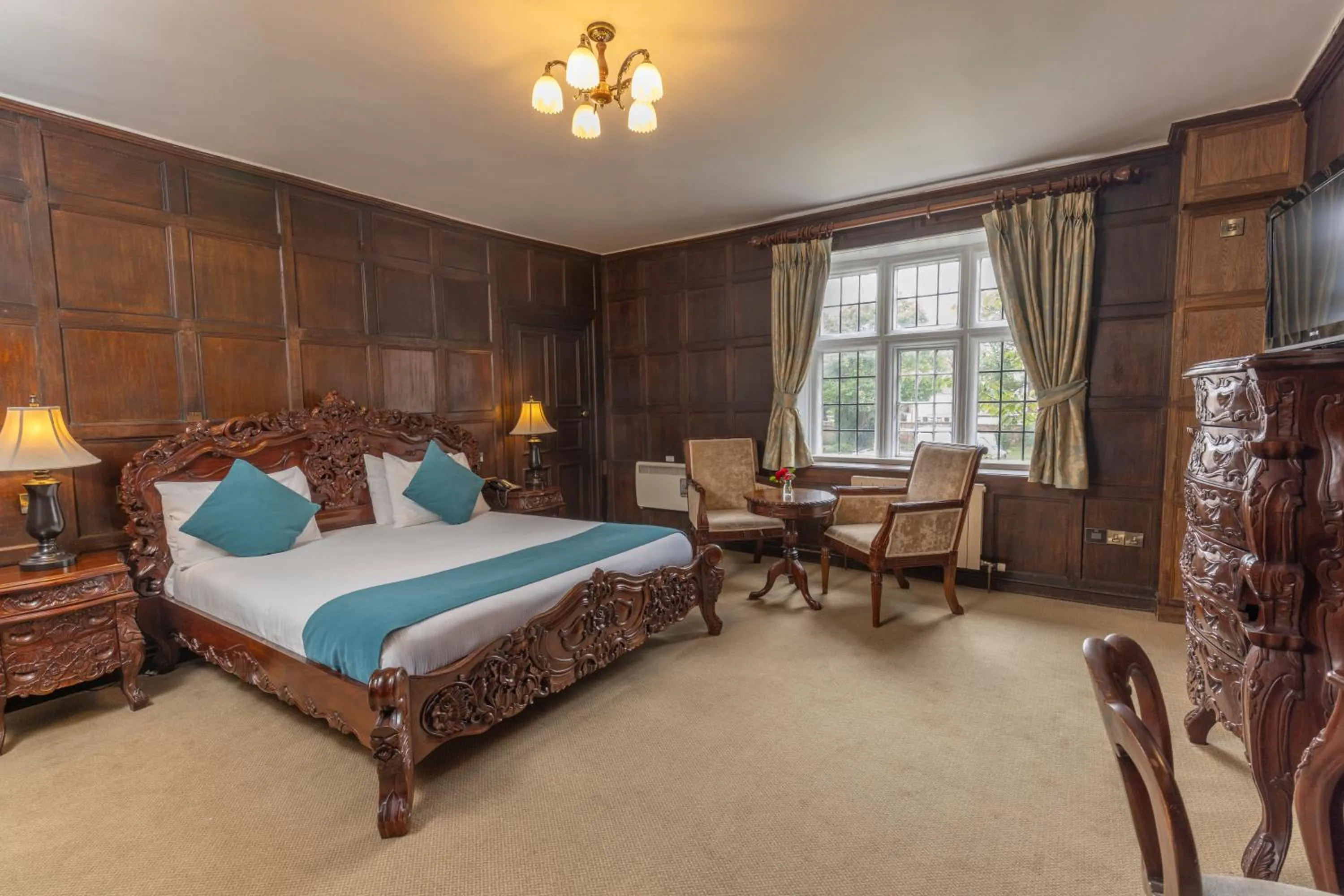 Bedroom, Bed in Castle Bromwich Hall Hotel, BW Signature Collection by Best Western