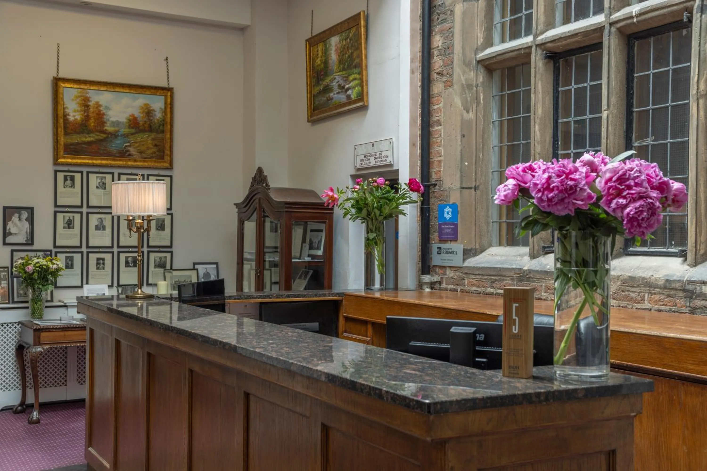 Lobby or reception in Castle Bromwich Hall Hotel, BW Signature Collection by Best Western