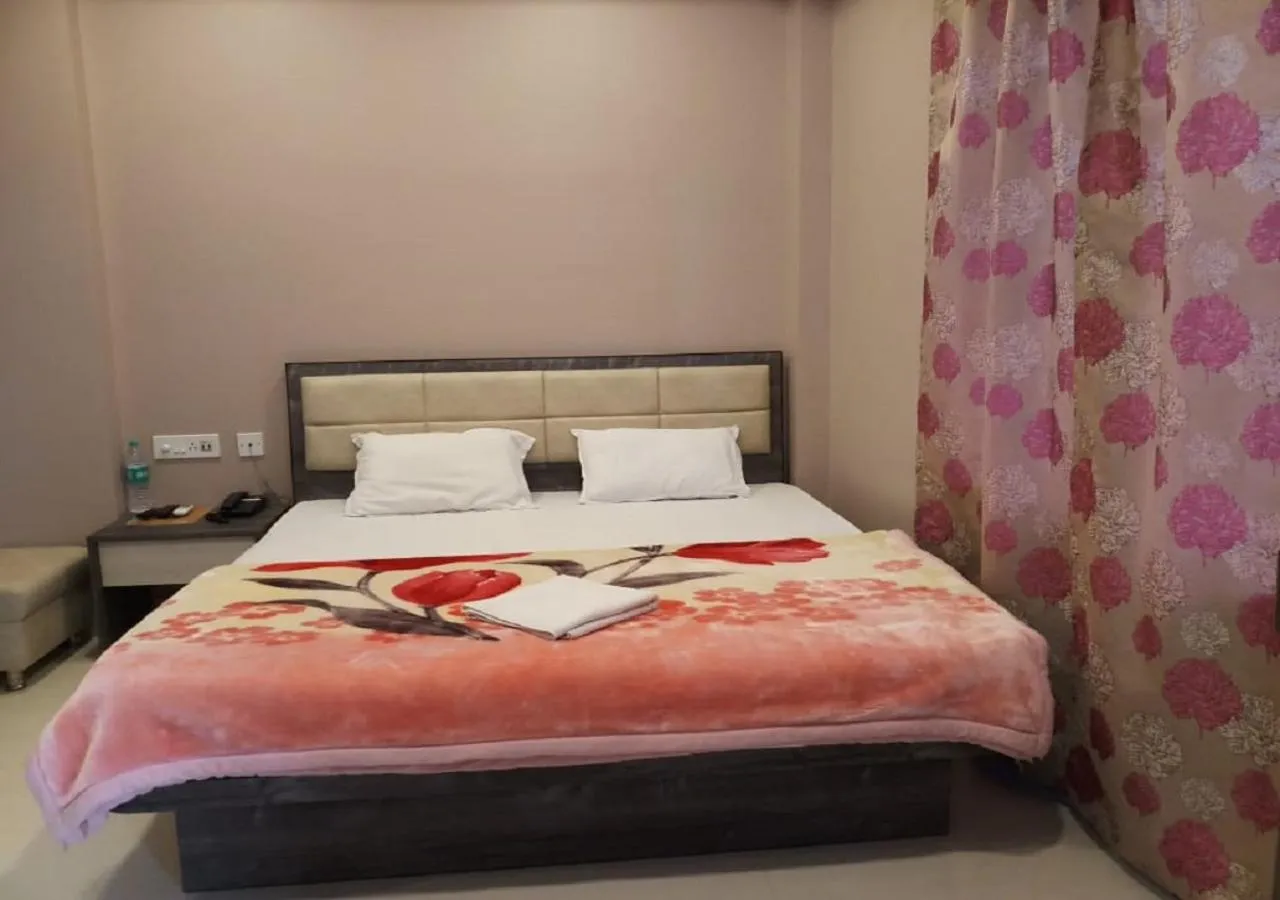 Bed in Hotel Raj Palace