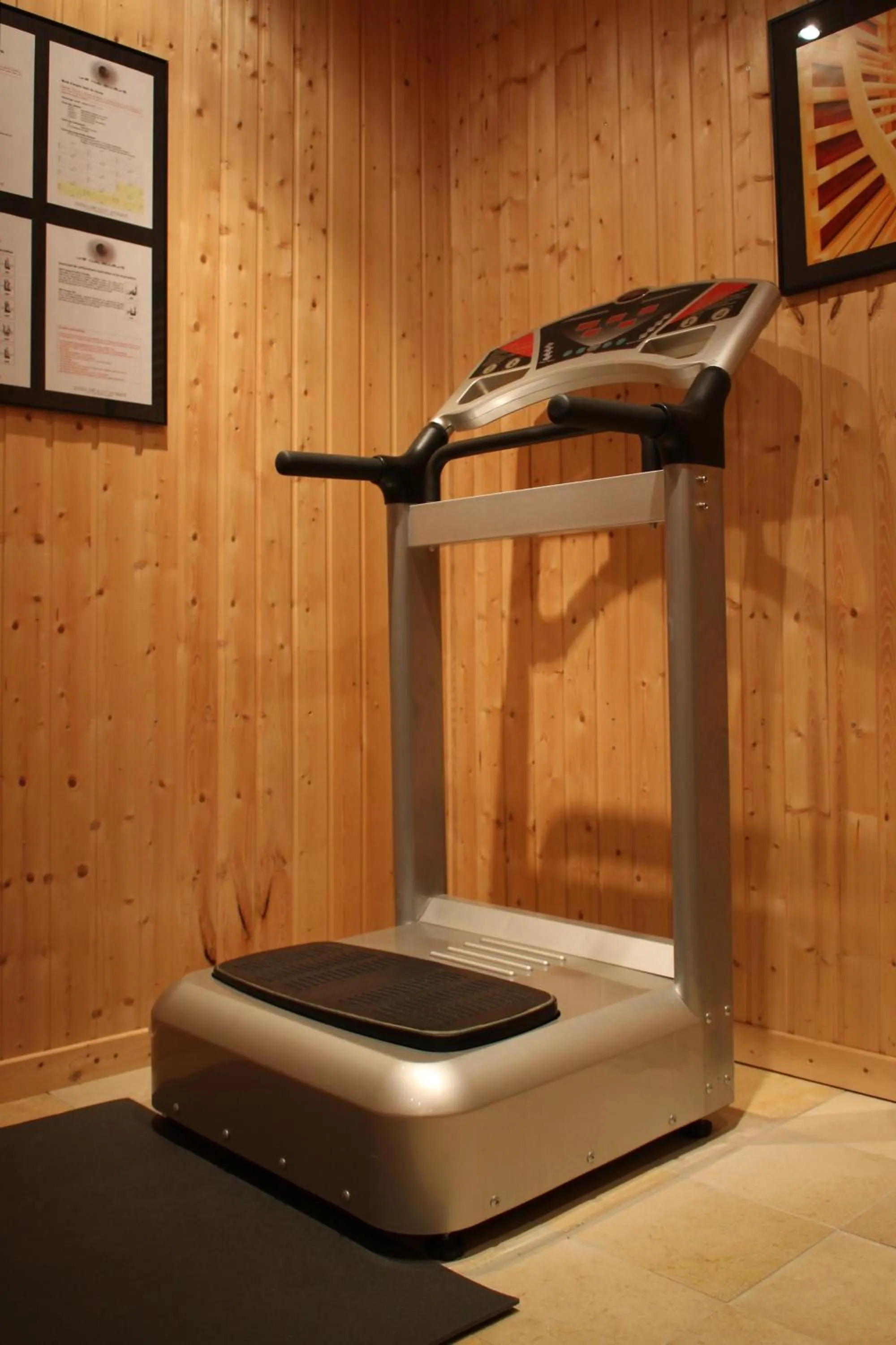 Fitness centre/facilities in Une Nuit Ailleurs