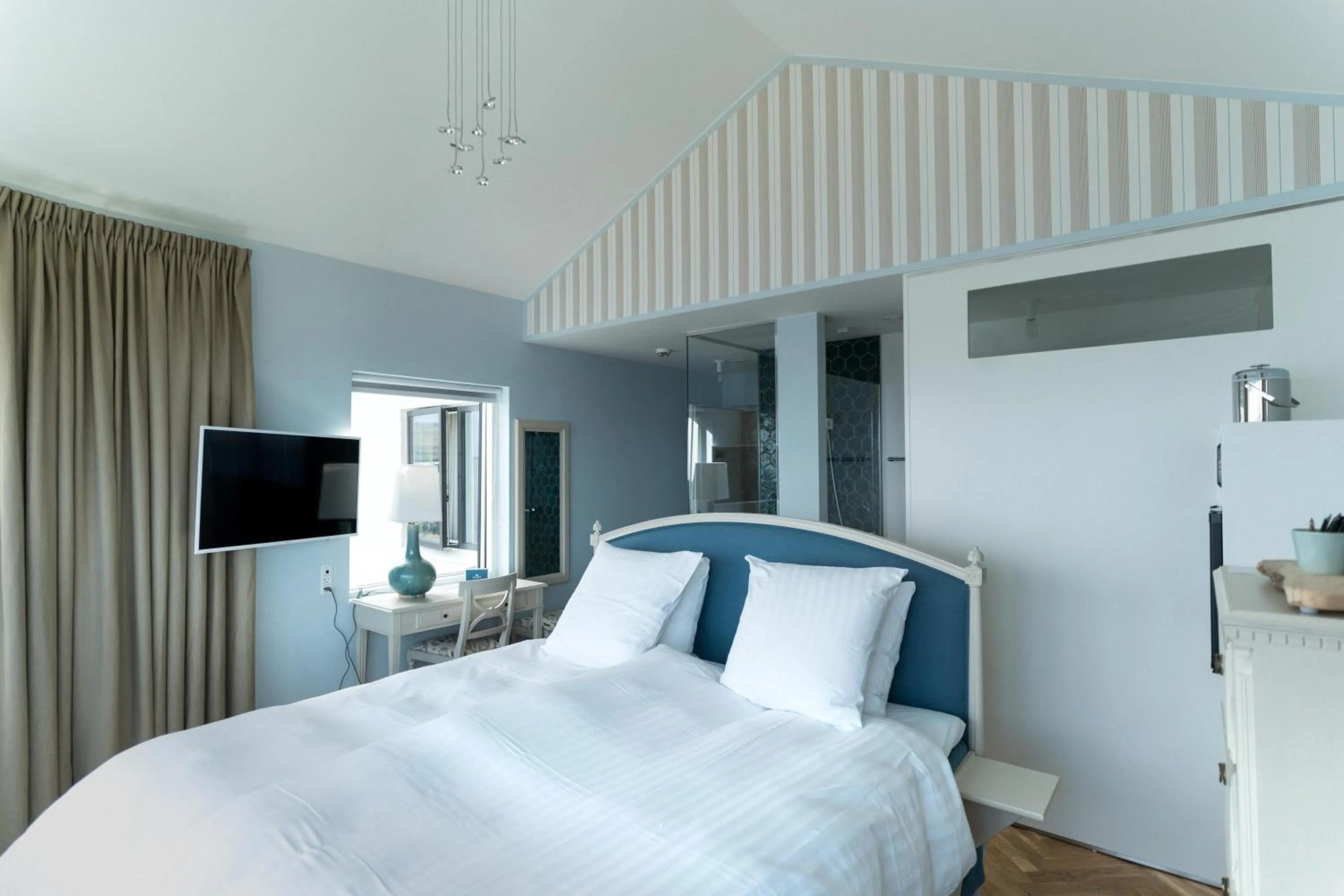 Bed in Havgrim Seaside Hotel 1948